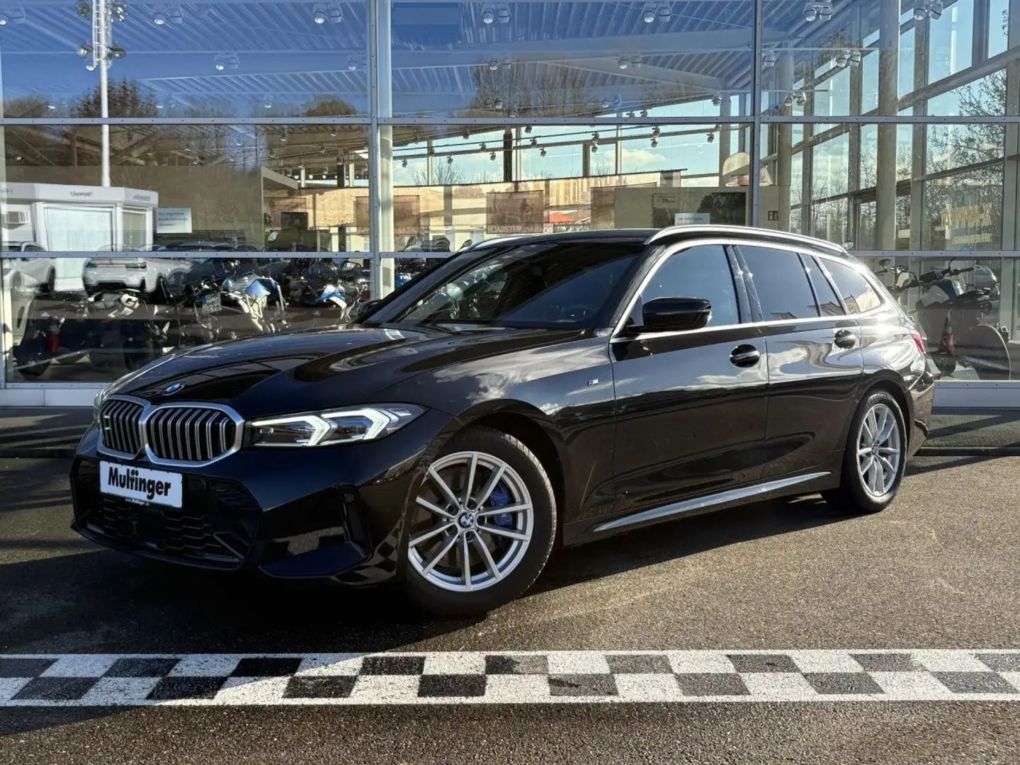 BMW 330 i T.M Sport HUD ACC Kamera LiveProf.Komf.HiFi Schwarz - 2