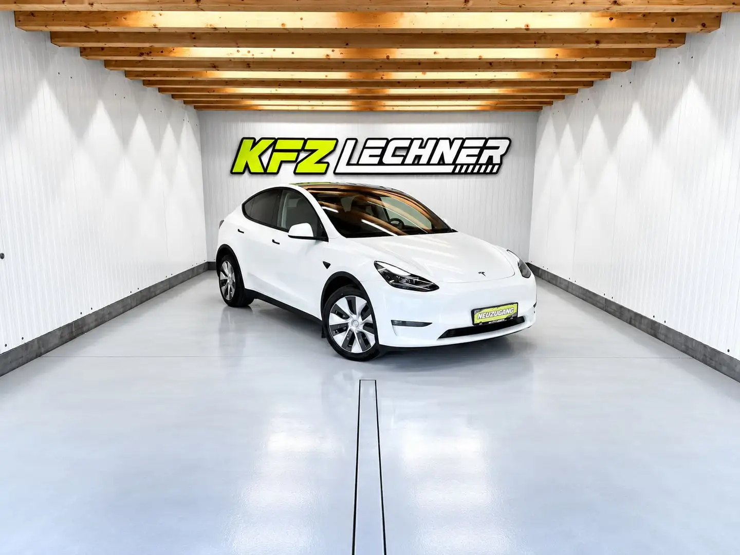 Tesla Model Y Dual AWD "SITZH*LEDER*VOLL" Weiß - 1