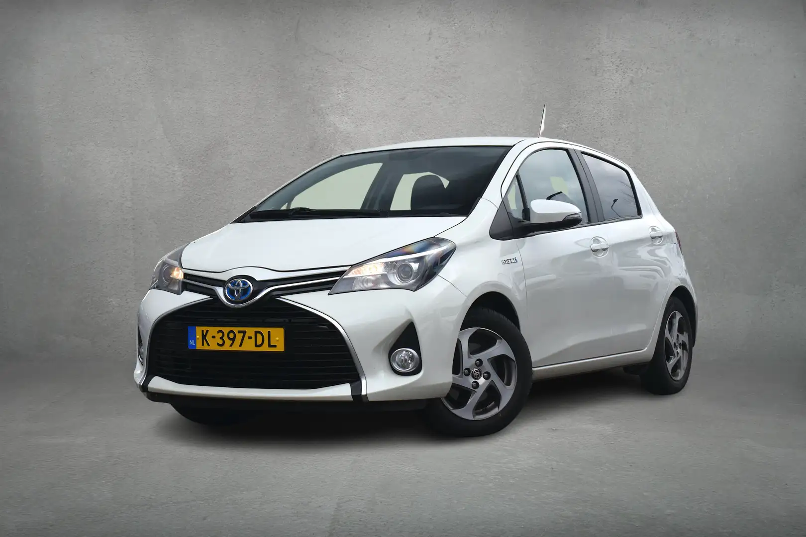 Toyota Yaris 1.5 Hybrid Aspiration | Trekhaak | Navi | Camera | Weiß - 2