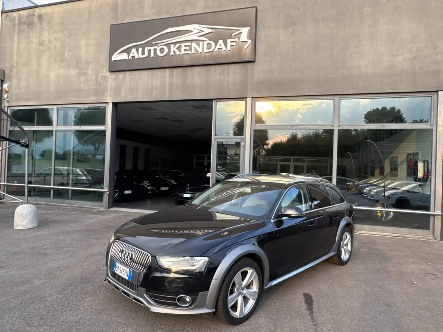 Audi A4 allroad 3.0 V6 TDI 245 CV S tronic Advanced Noir - 1