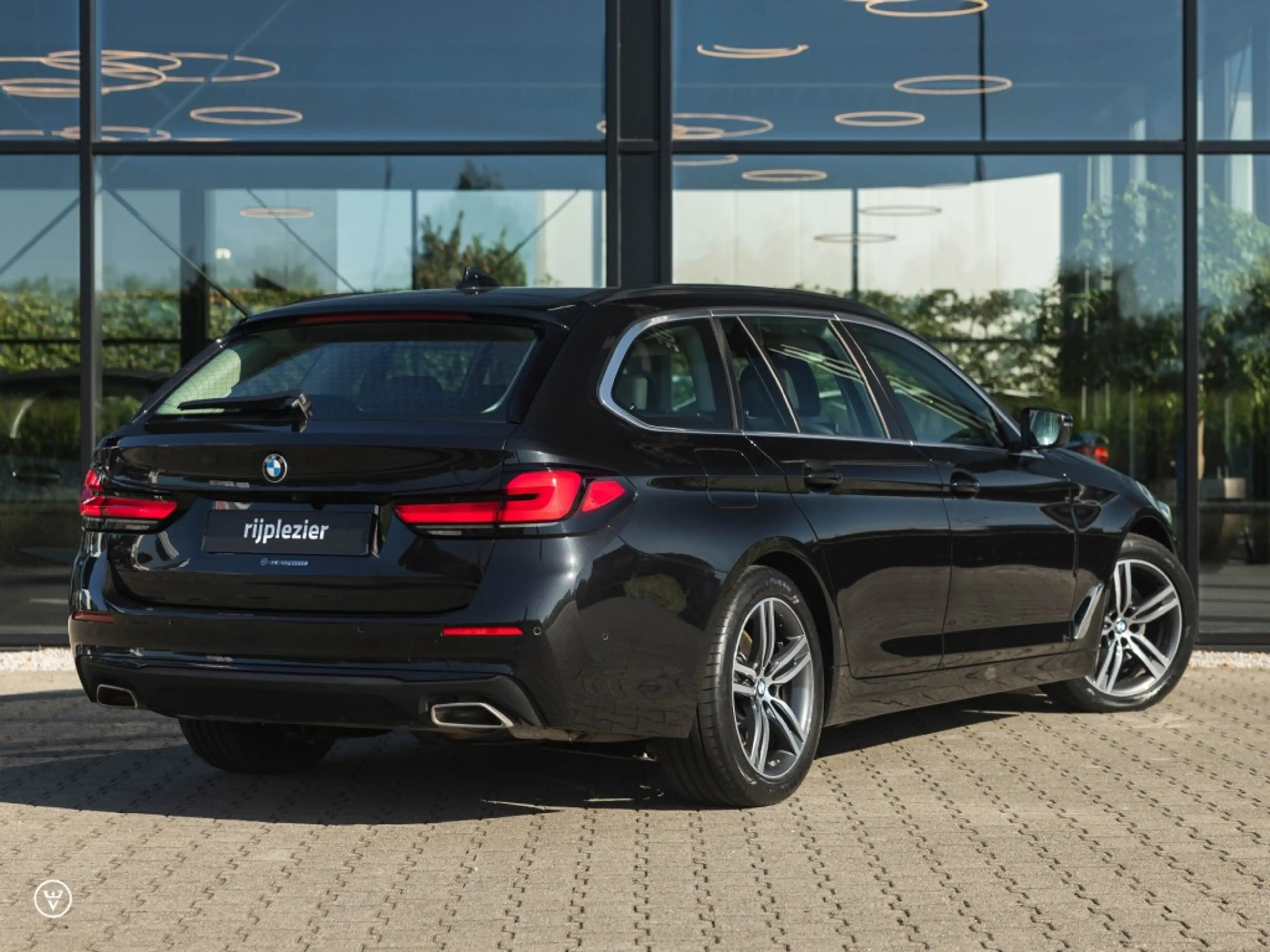 BMW 540 540i Touring LCI â Pano, HUD, BTW 55dkm! — photo 3
