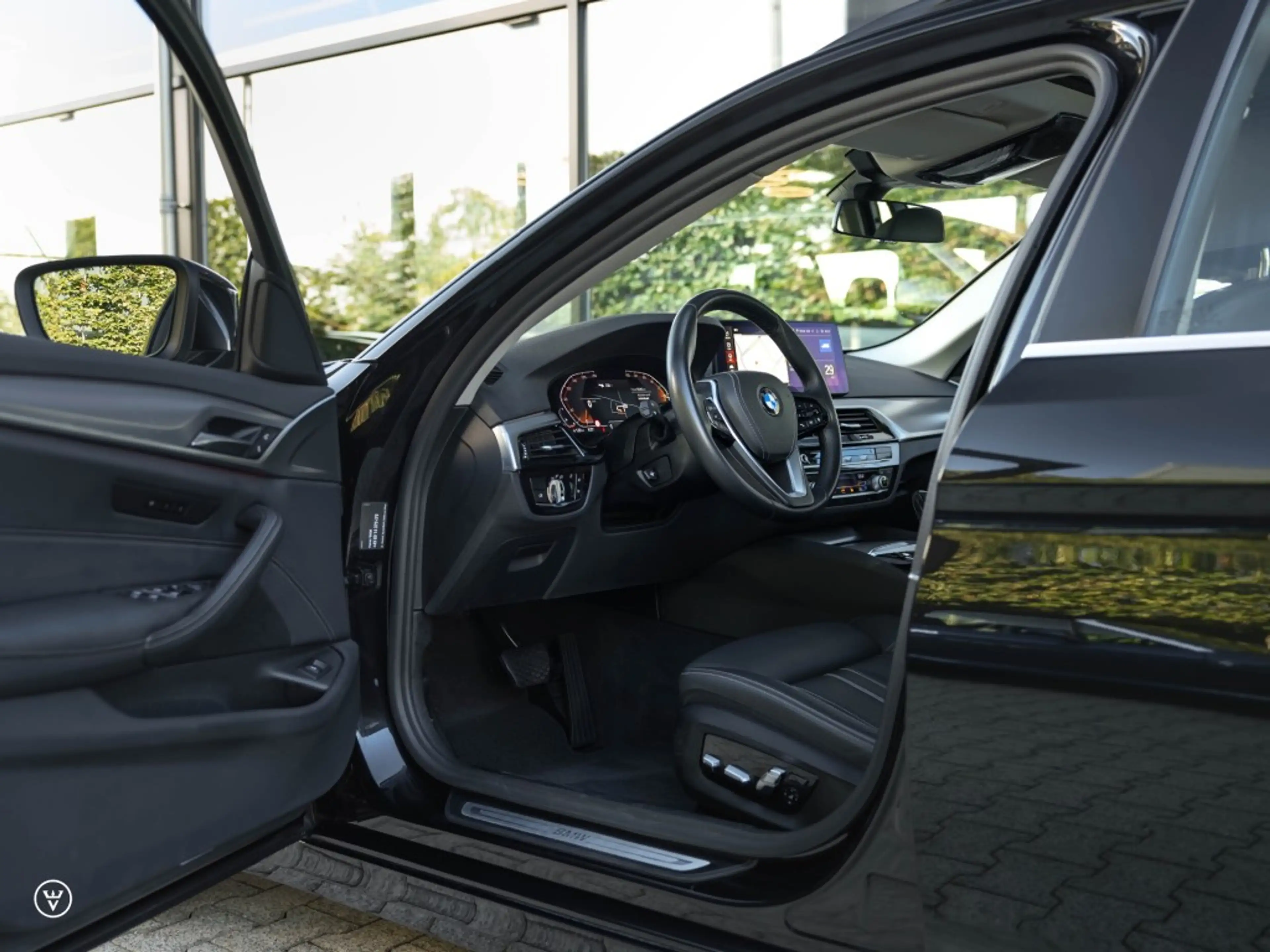 BMW 540 540i Touring LCI â Pano, HUD, BTW 55dkm! — photo 2