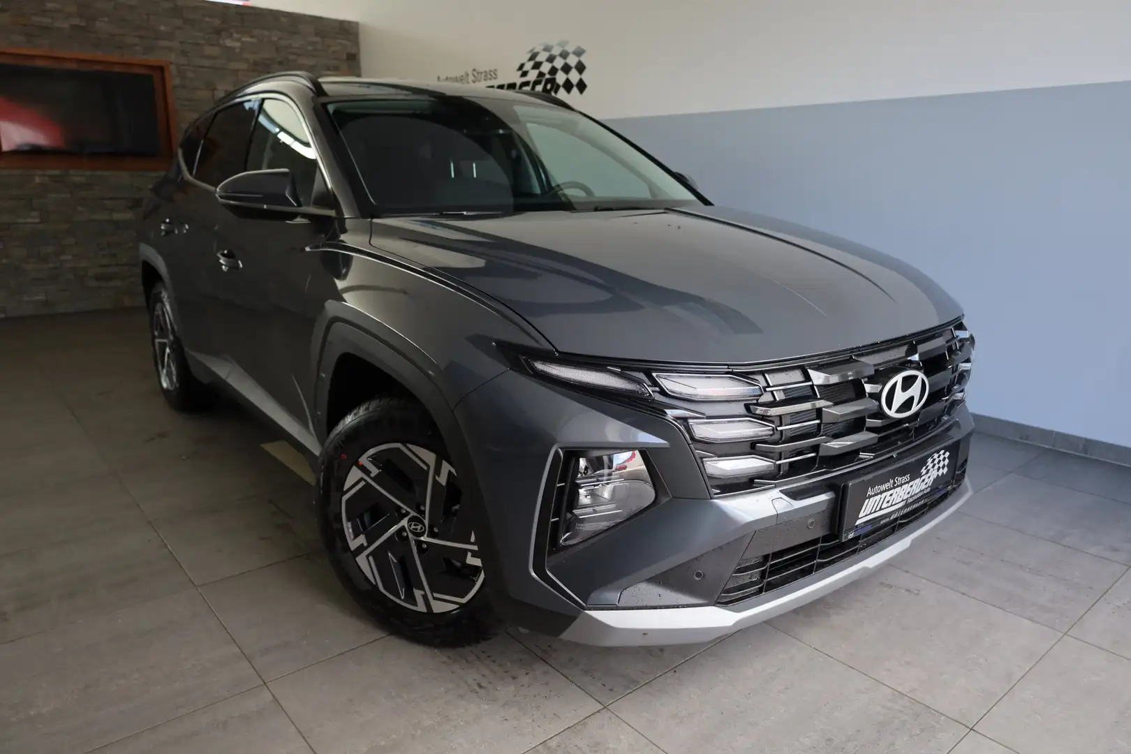 Hyundai TUCSON NX4 Jubile 1,6 T-GDi 2WD 48V Grau - 2