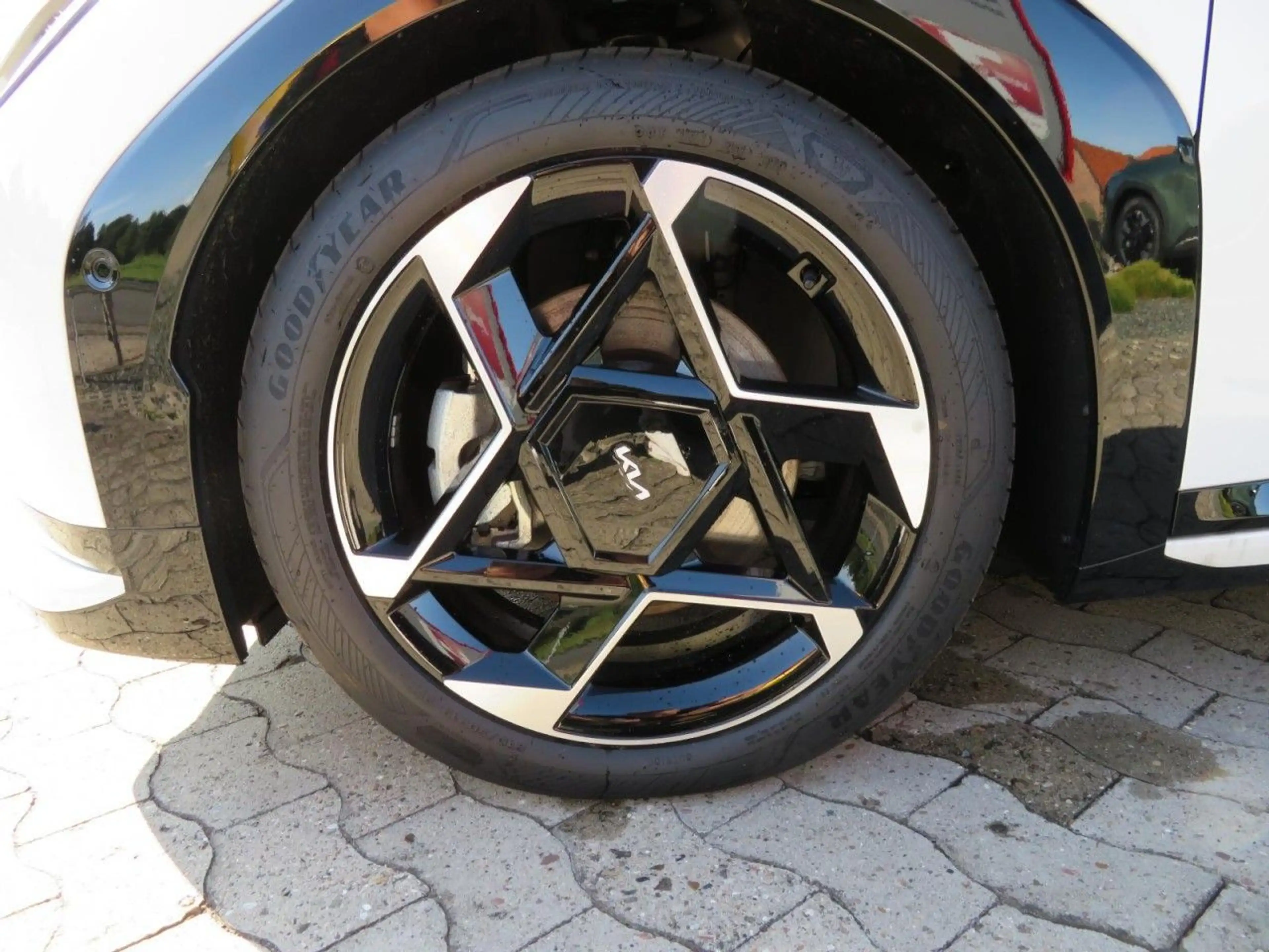 Kia EV4 Fastback 81,4 kWh GT-Line Klima Navi — photo 4