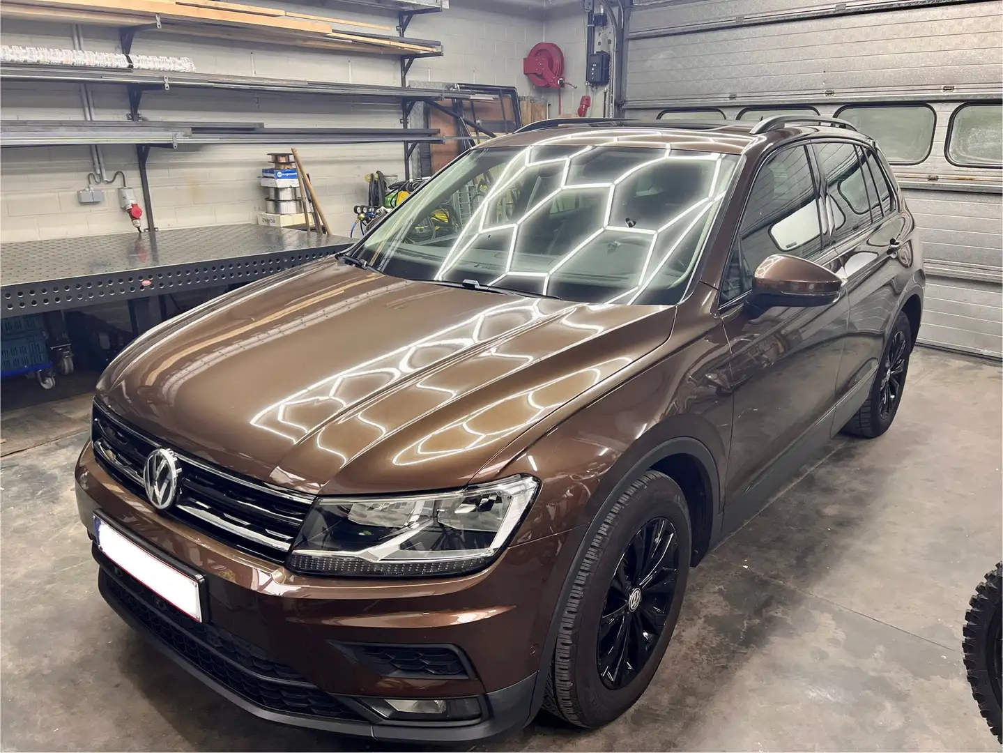Volkswagen Tiguan 2.0 TDI SCR (BlueMotion Technology) Highline Brun - 1