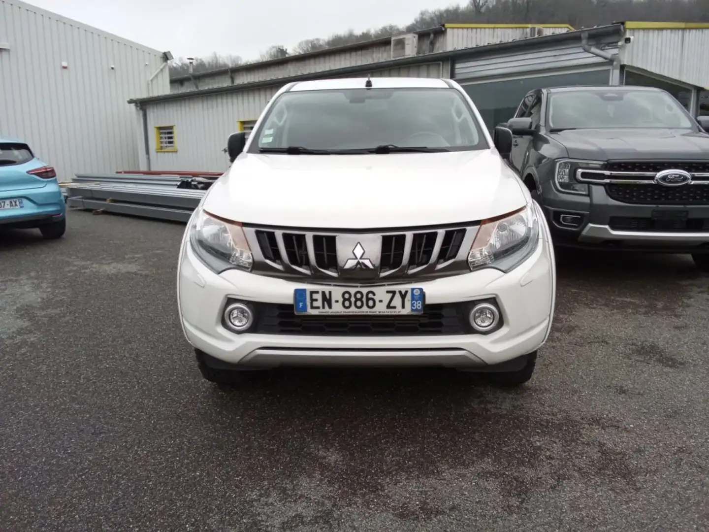 Mitsubishi L200 2.4 DID - 16V TURBO - 1