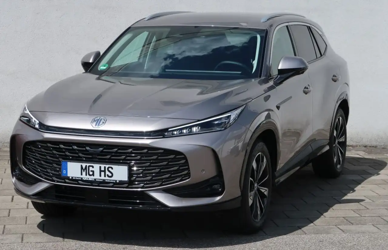 MG HS 2026