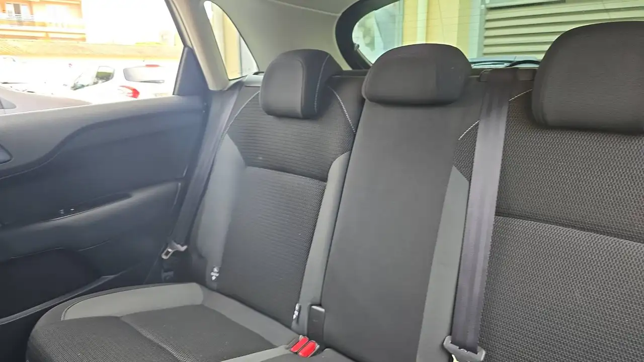 Citroen C4 Berline — photo 9