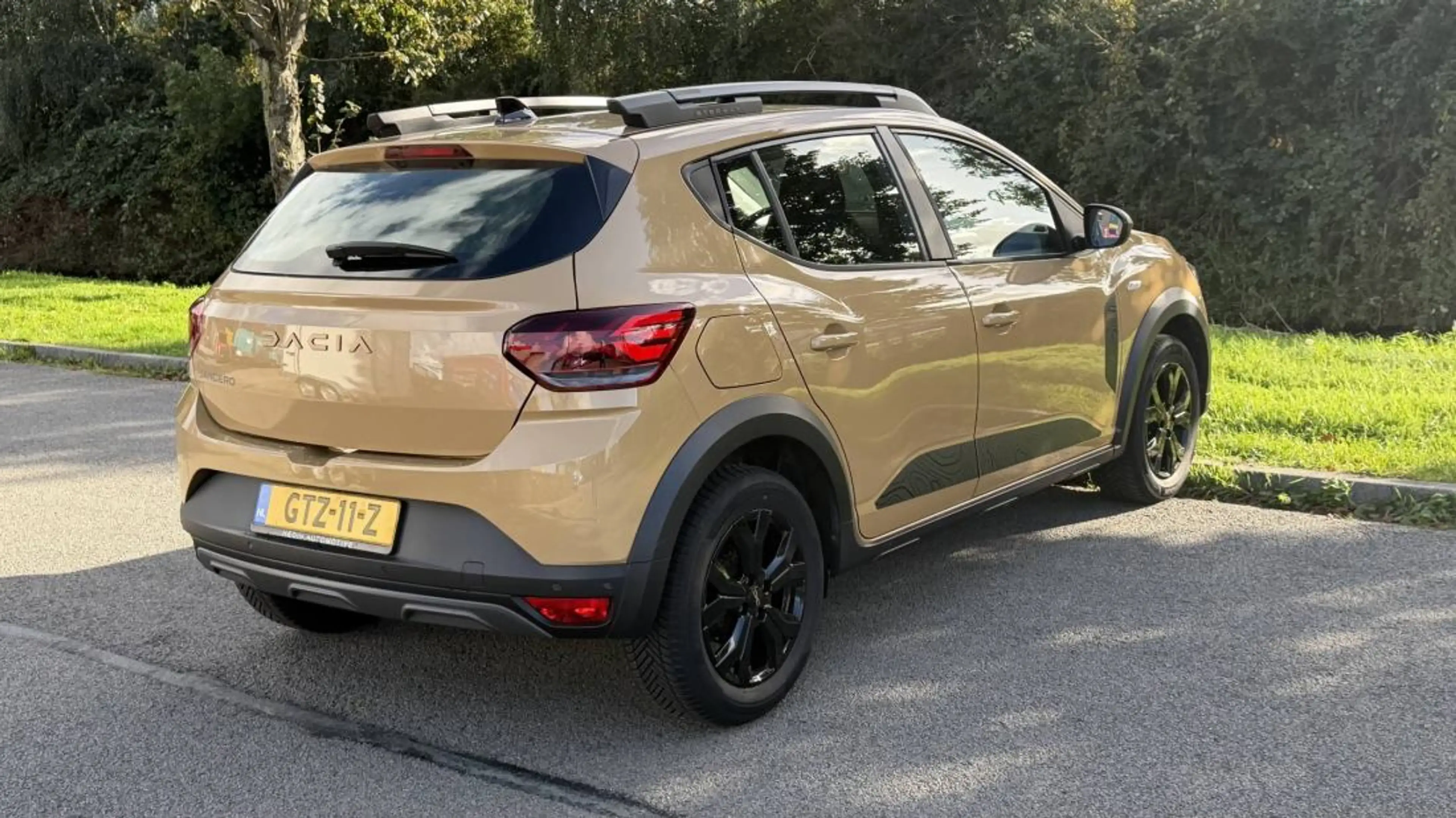 Dacia Sandero Stepway - 1.0 TCe 100 ECO-G Extreme — photo 5