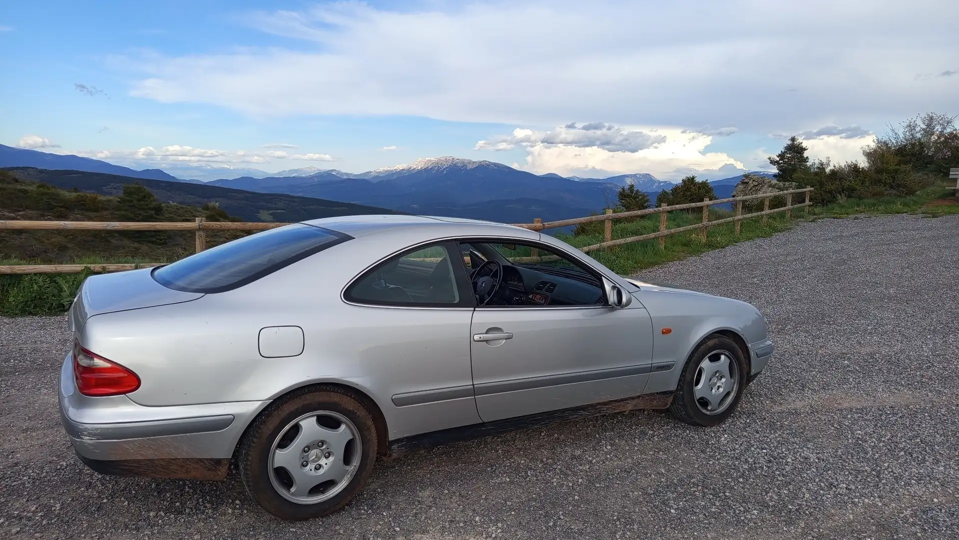 Mercedes-Benz CLK 320 Elegance - 2