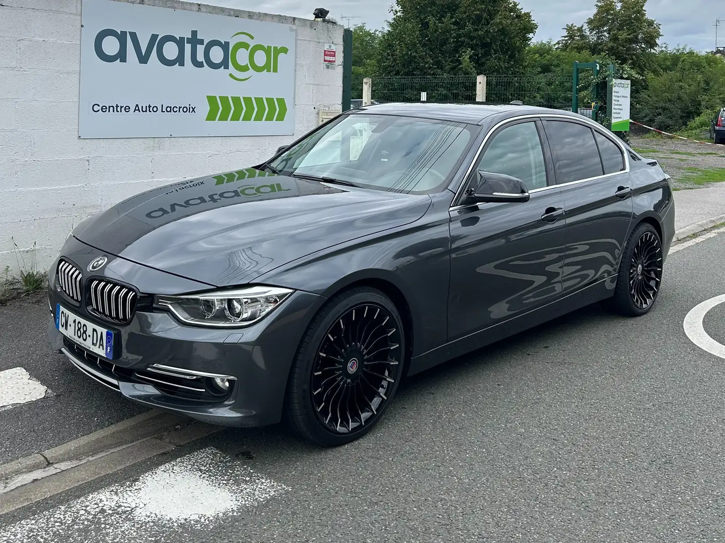 BMW 335 335i 306 ch Luxury A Grey - 1