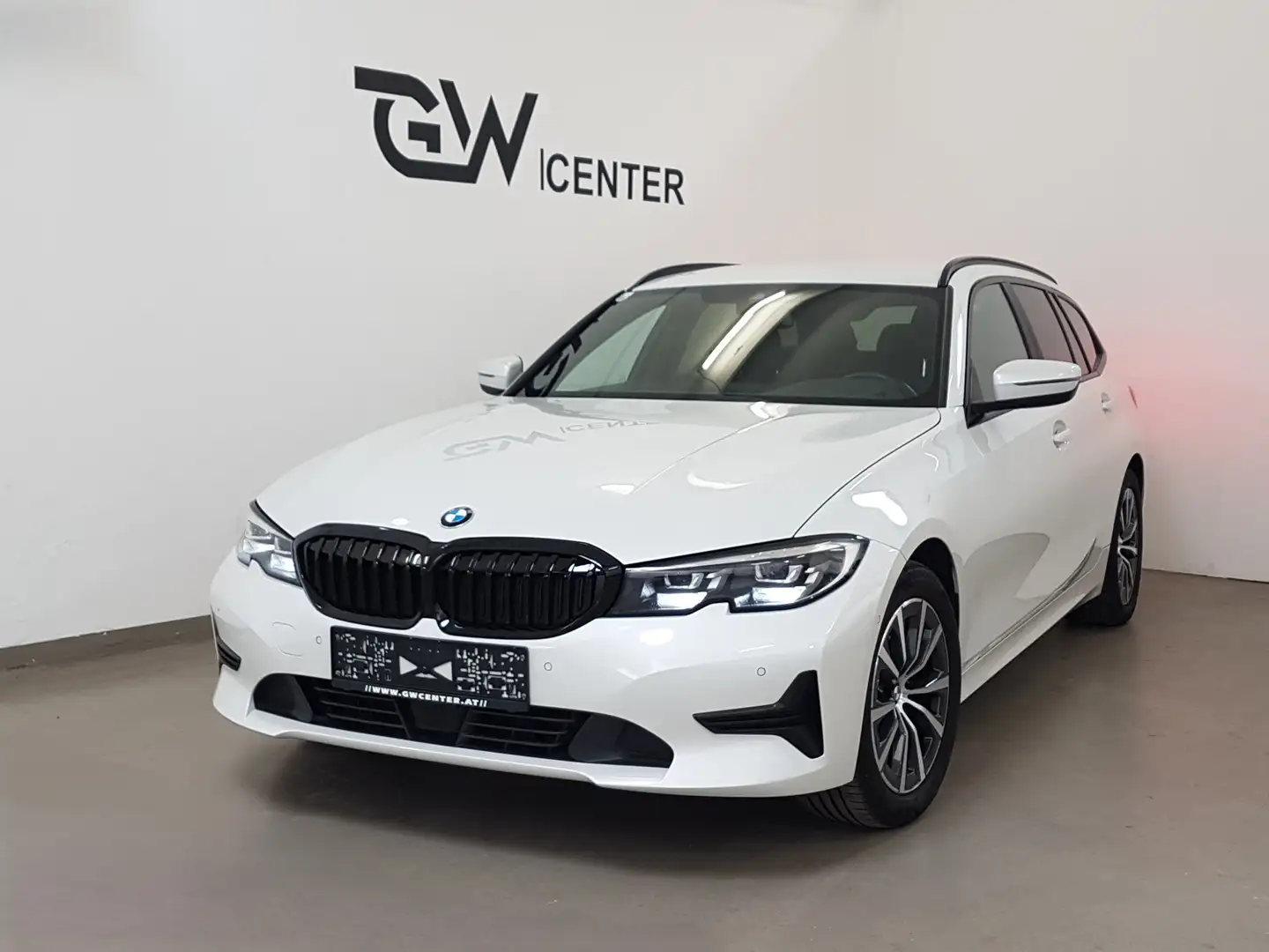 BMW 320 d xDrive Sport Dachhimmel schwarz Weiß - 2