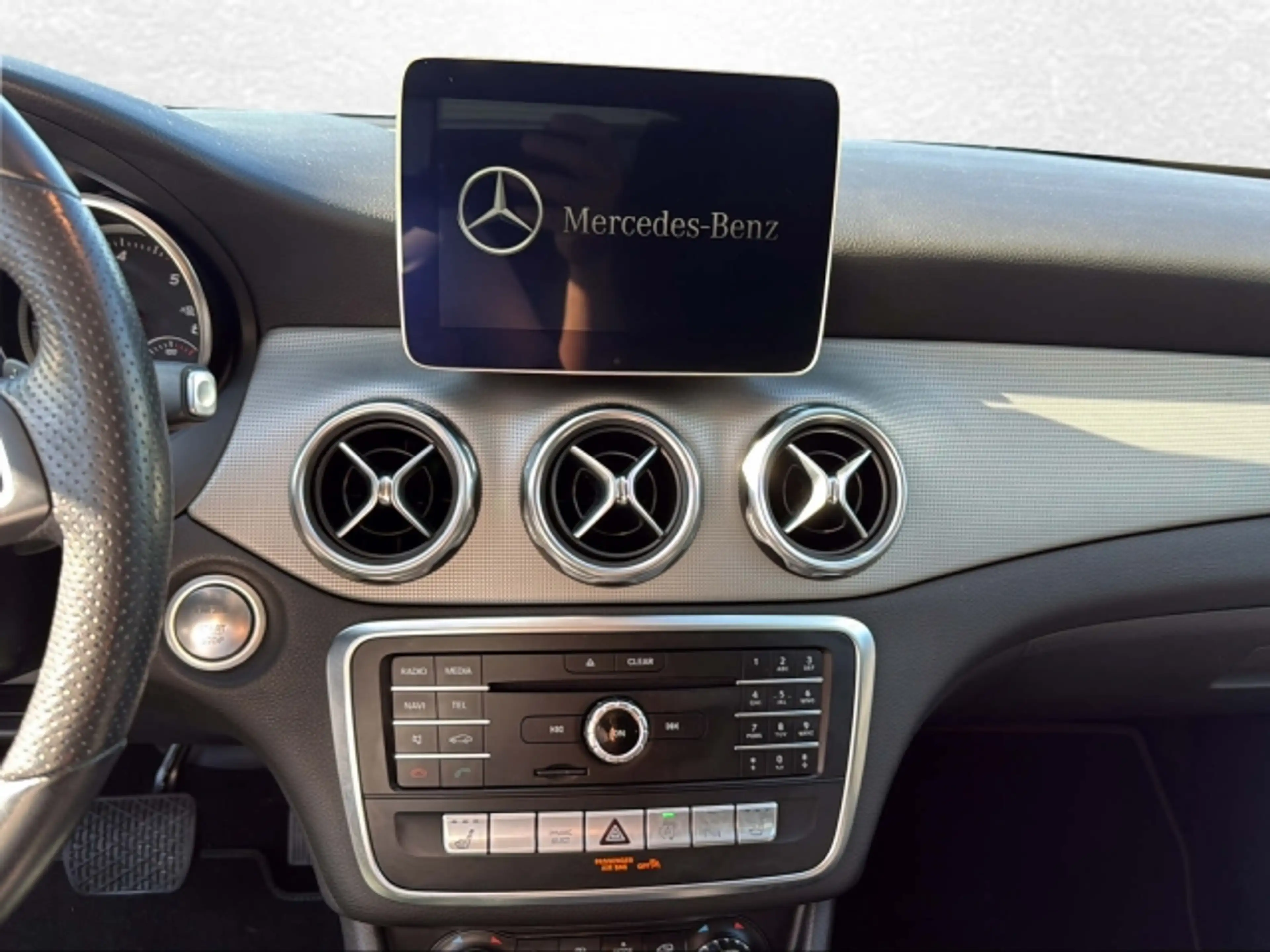 Mercedes-Benz GLA 200 200d Austria Edition — photo 10