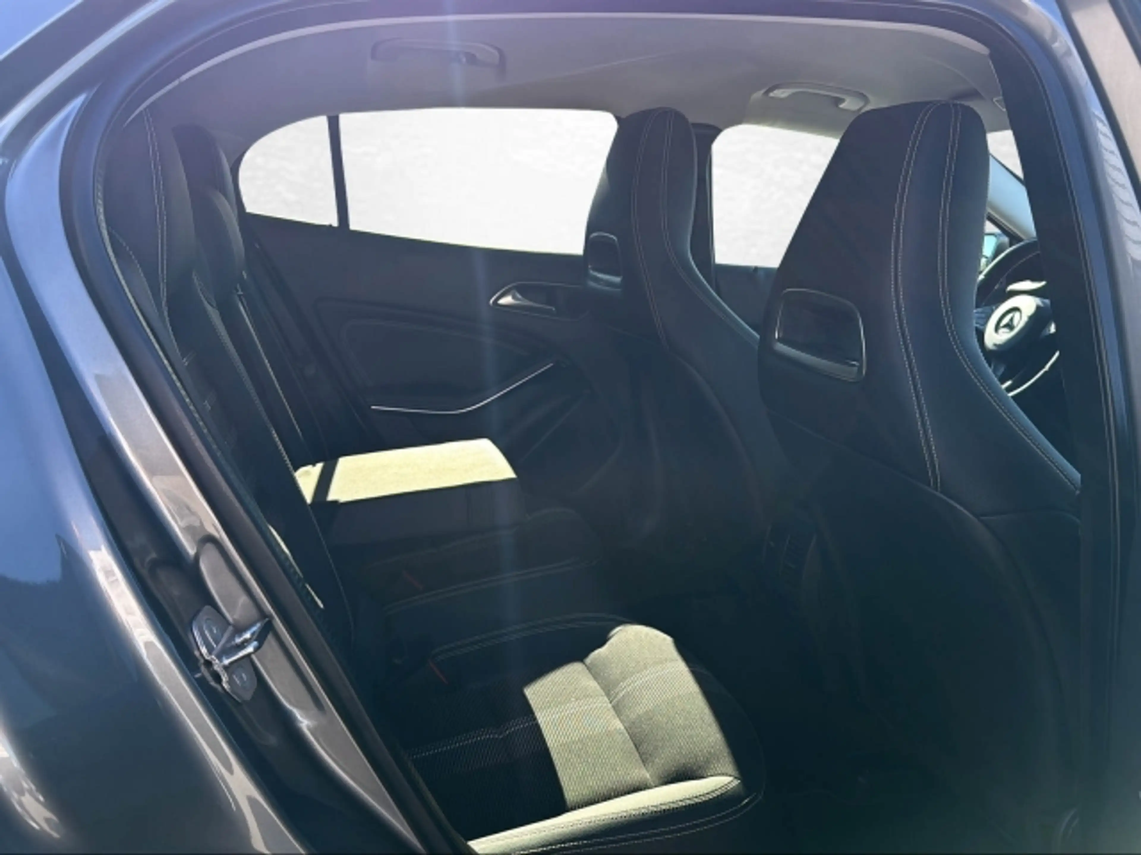 Mercedes-Benz GLA 200 200d Austria Edition — photo 15