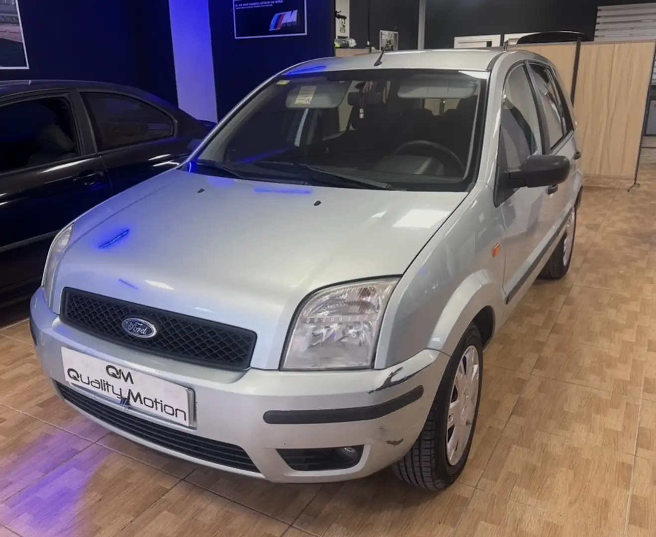 Ford Fusion 1.4TDCI Plus Gris - 1