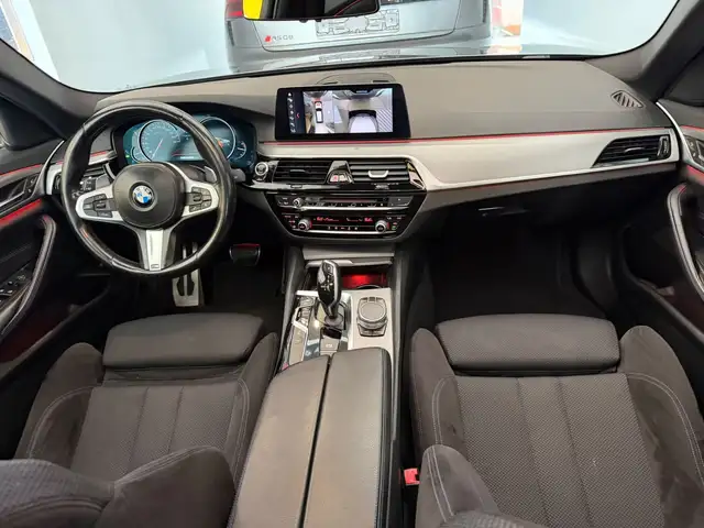 BMW 5 Series view 5
