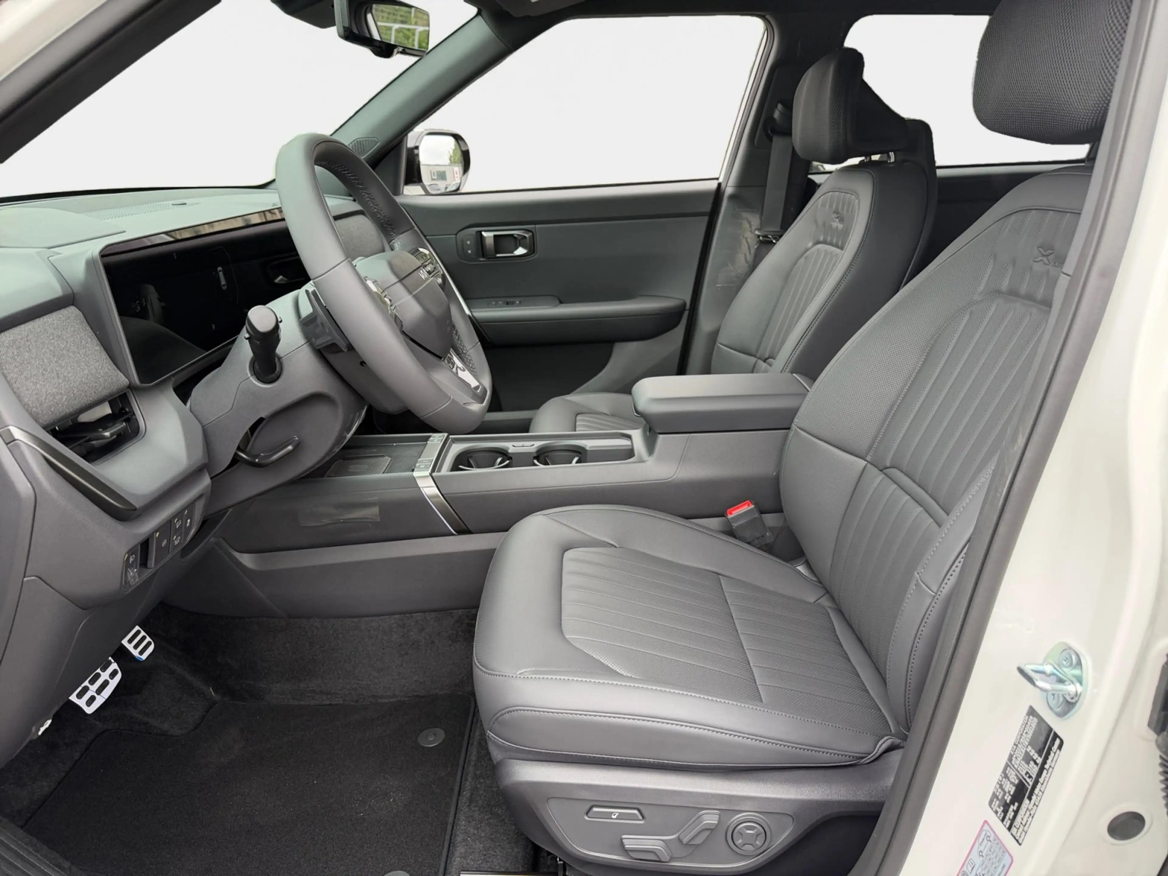 Kia Seltos 1.6T WD DCT X-Line Kamera+360+ACC+Navi — photo 8