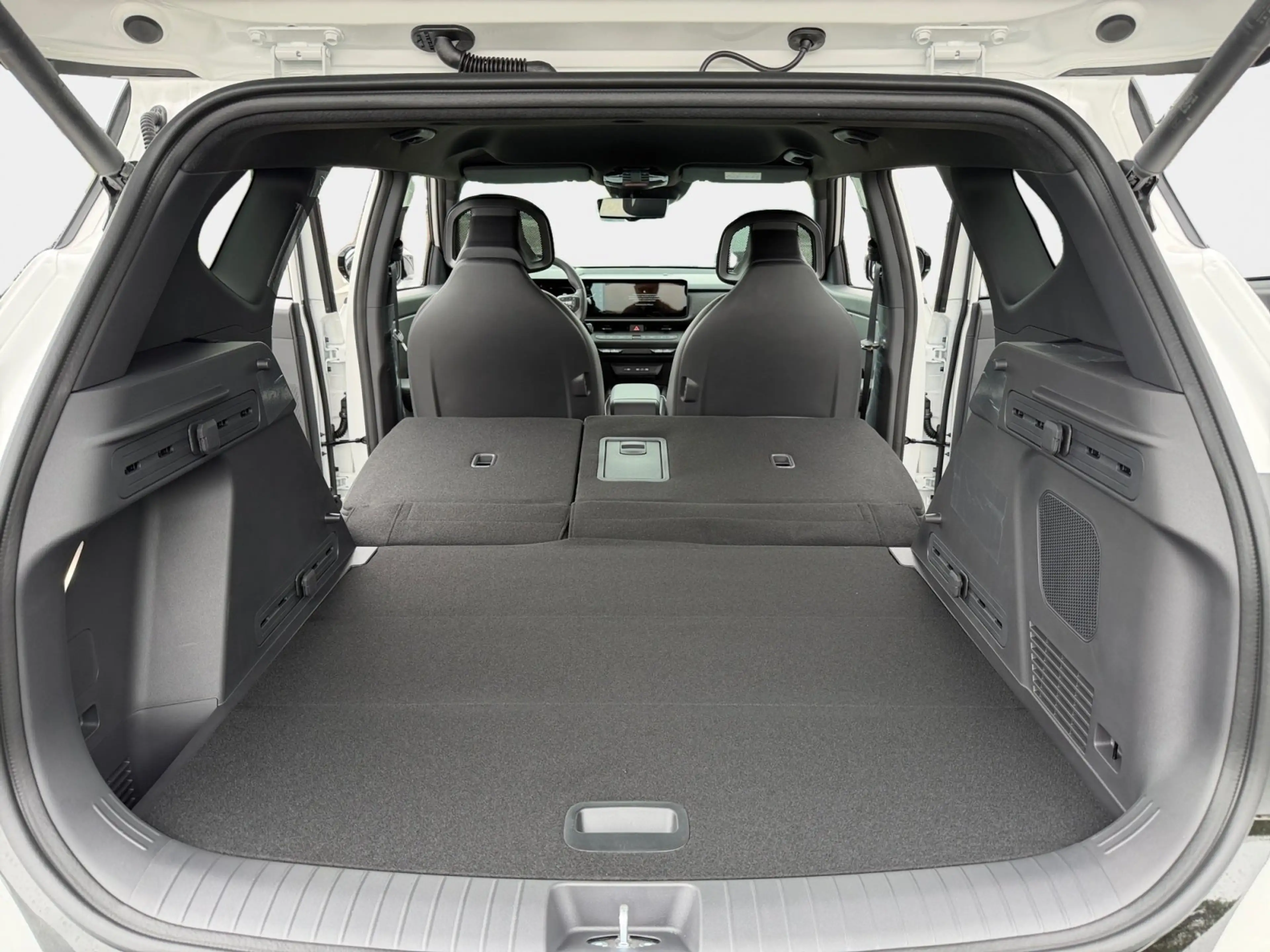 Kia Seltos 1.6T WD DCT X-Line Kamera+360+ACC+Navi — photo 12