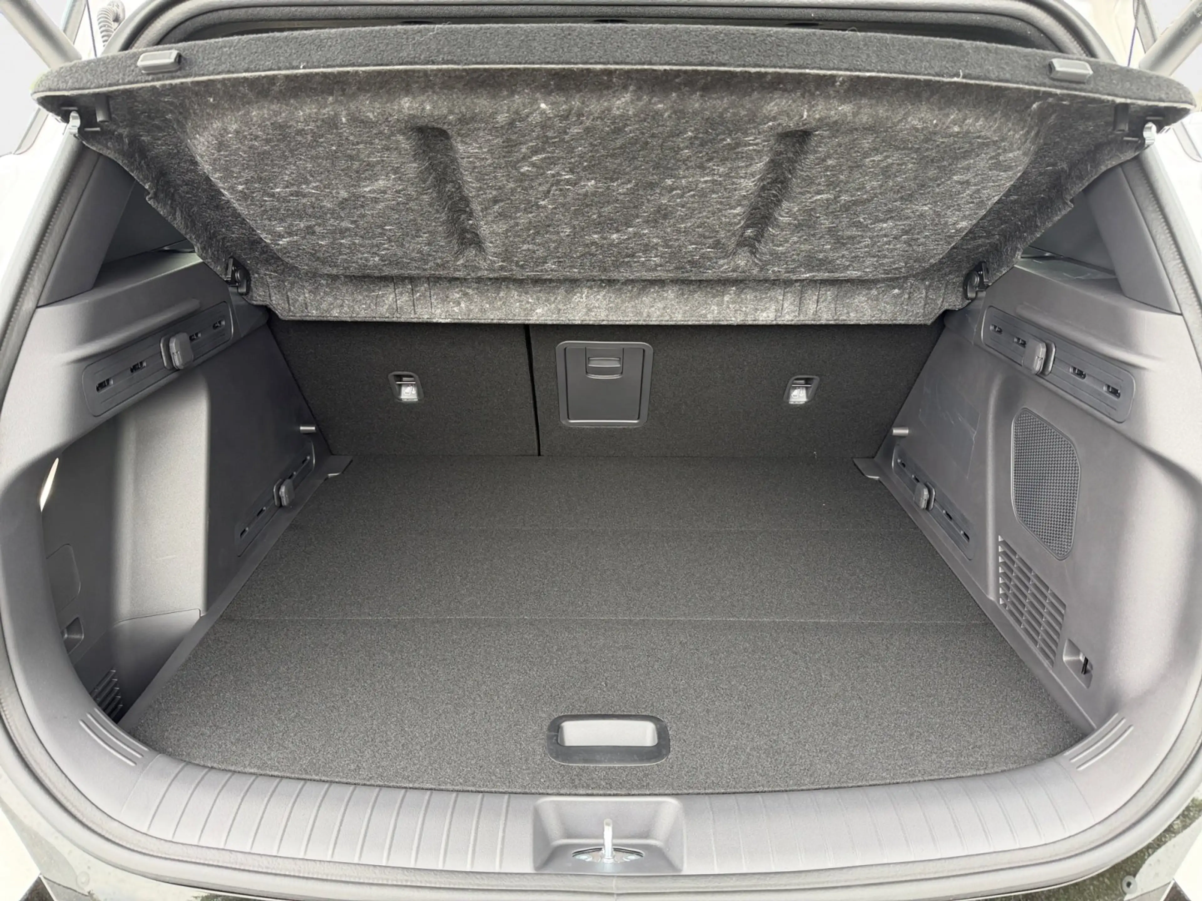 Kia Seltos 1.6T WD DCT X-Line Kamera+360+ACC+Navi — photo 11