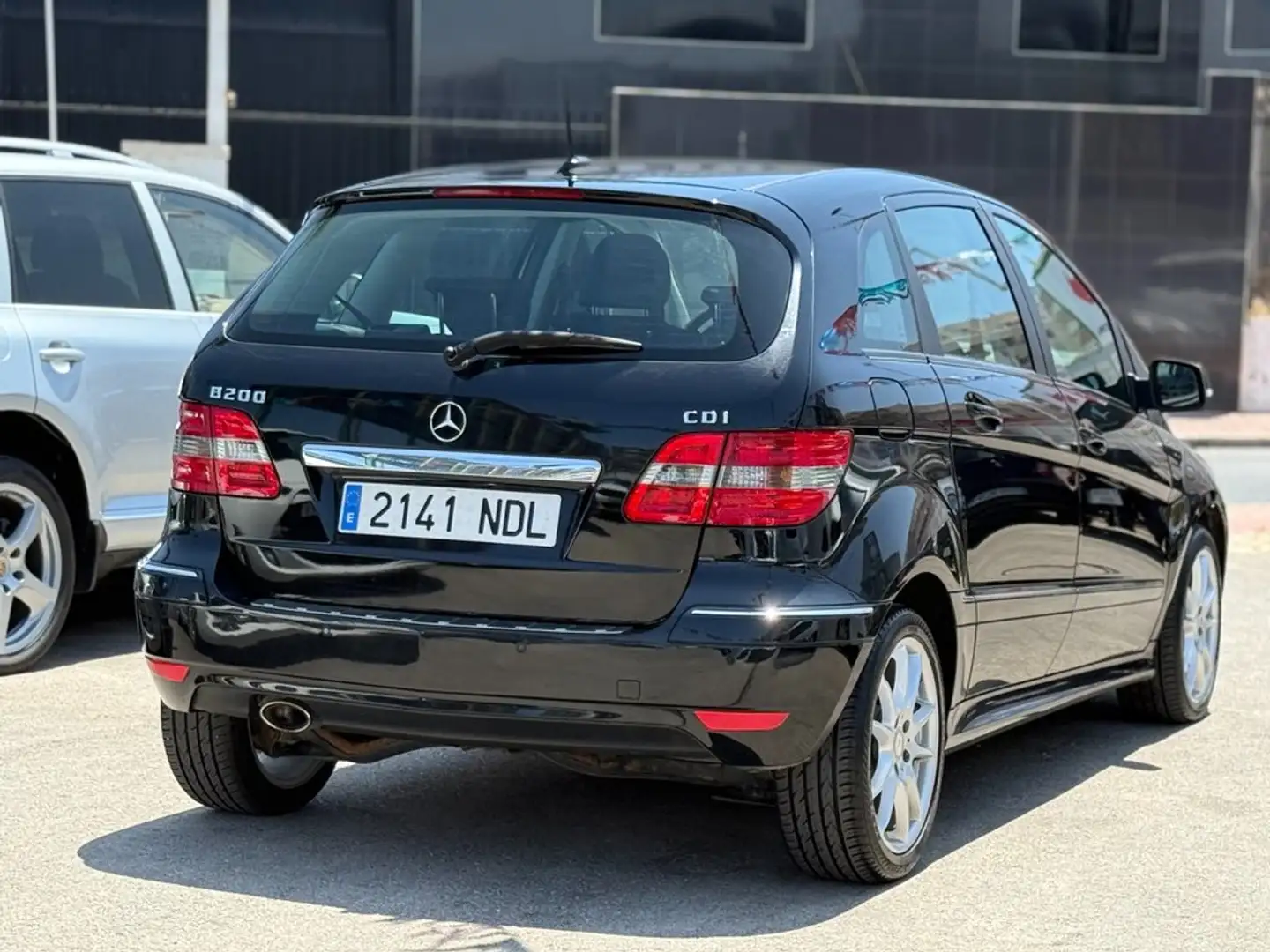 Mercedes-Benz B 200 200CDI Autotronic Schwarz - 2