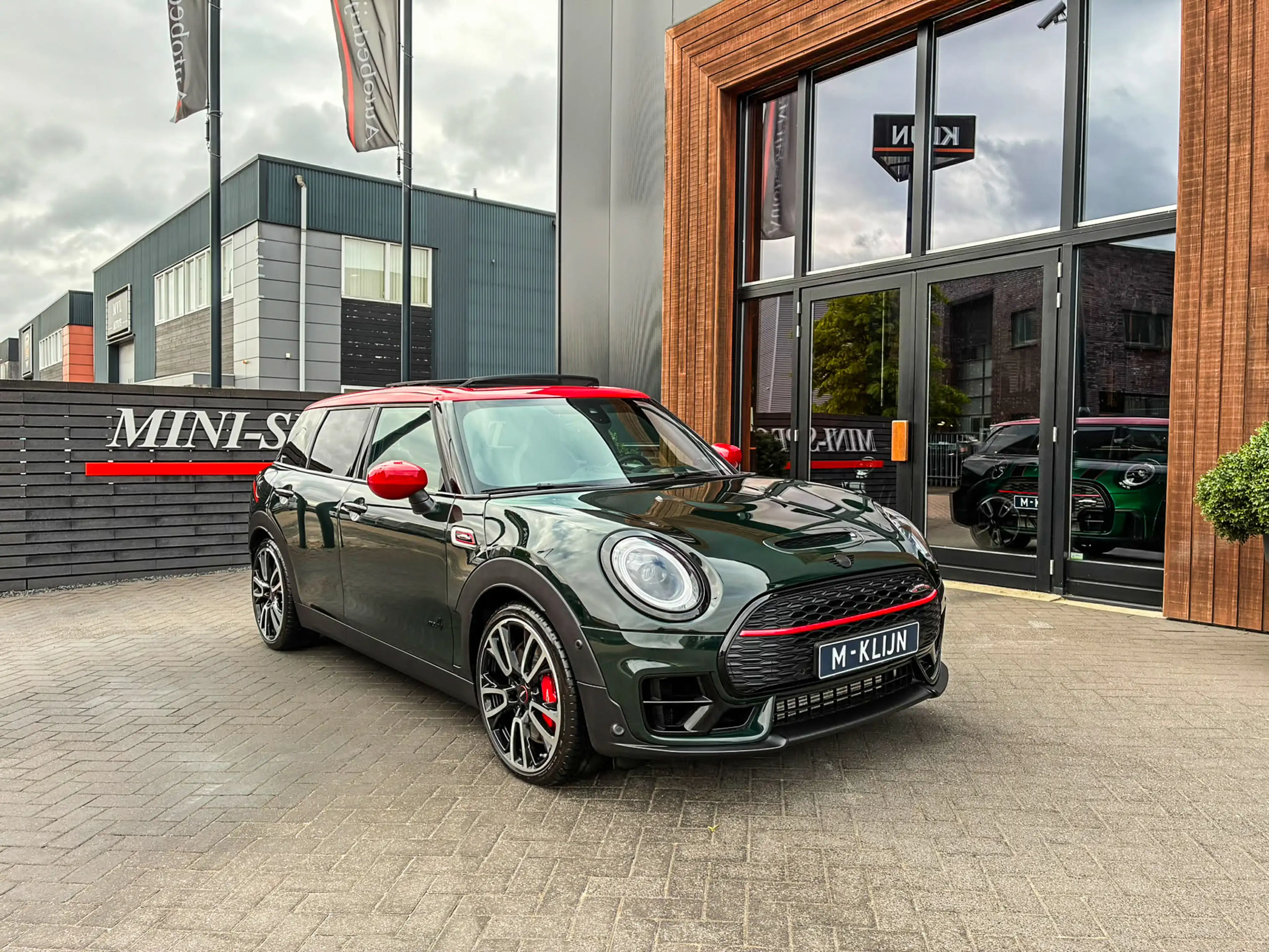 MINI John Cooper Works Clubman 2.0 JCW ALL4 F1 aut 306pk Rebelgreen/Pano/Camera/H — photo 13