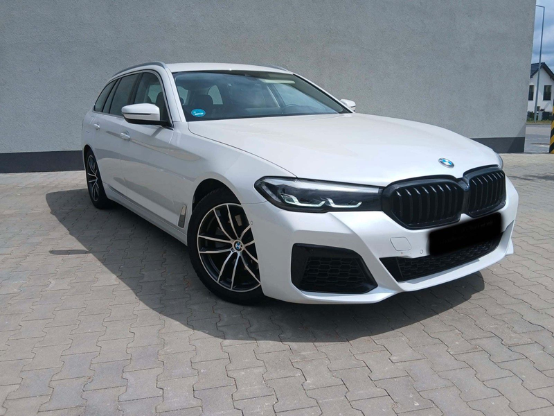 BMW 520 d Touring — photo 2