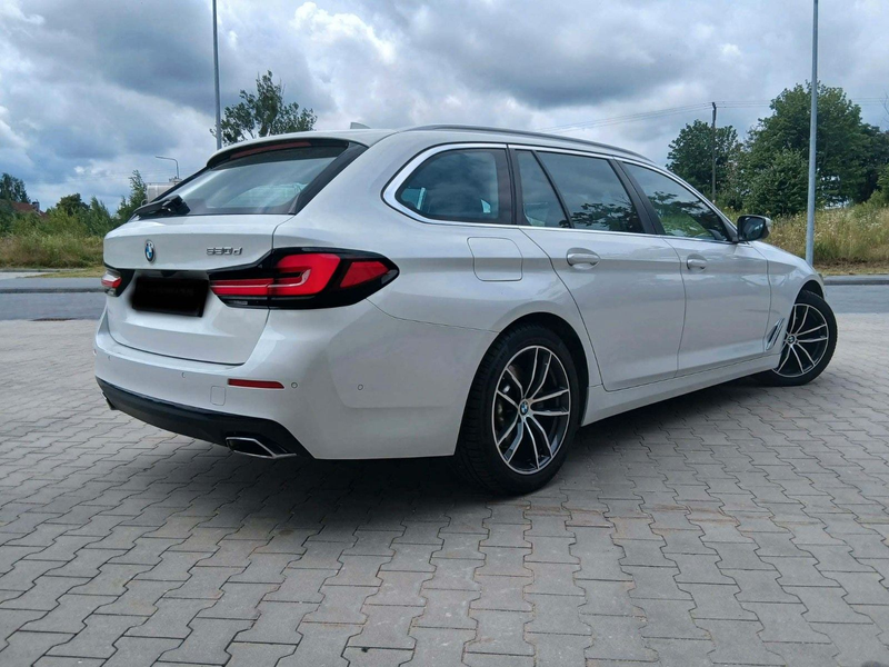 BMW 520 d Touring — photo 3