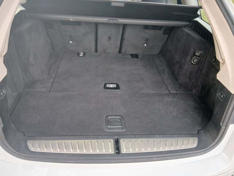 BMW 520 d Touring — photo 12