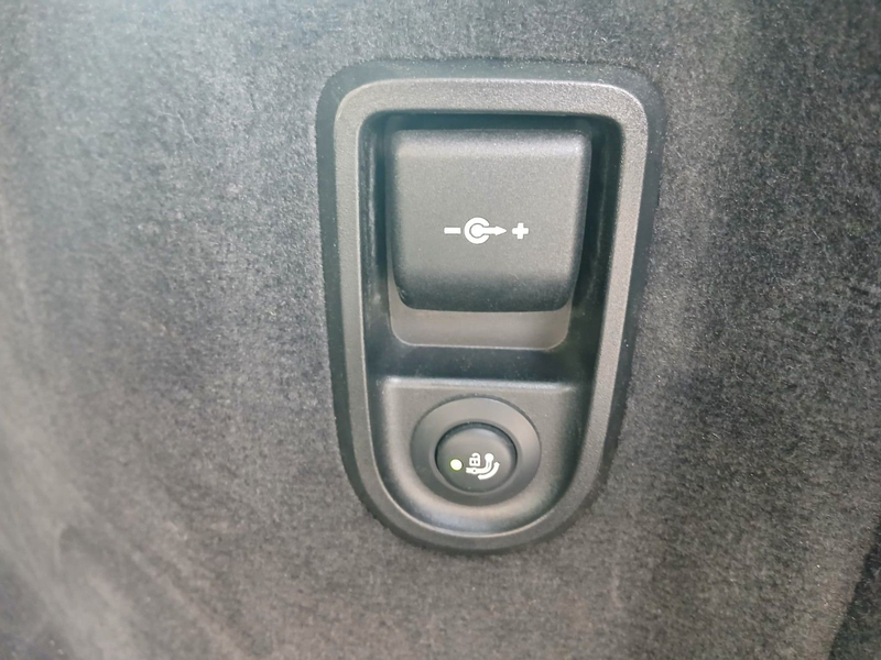 BMW 520 d Touring — photo 13
