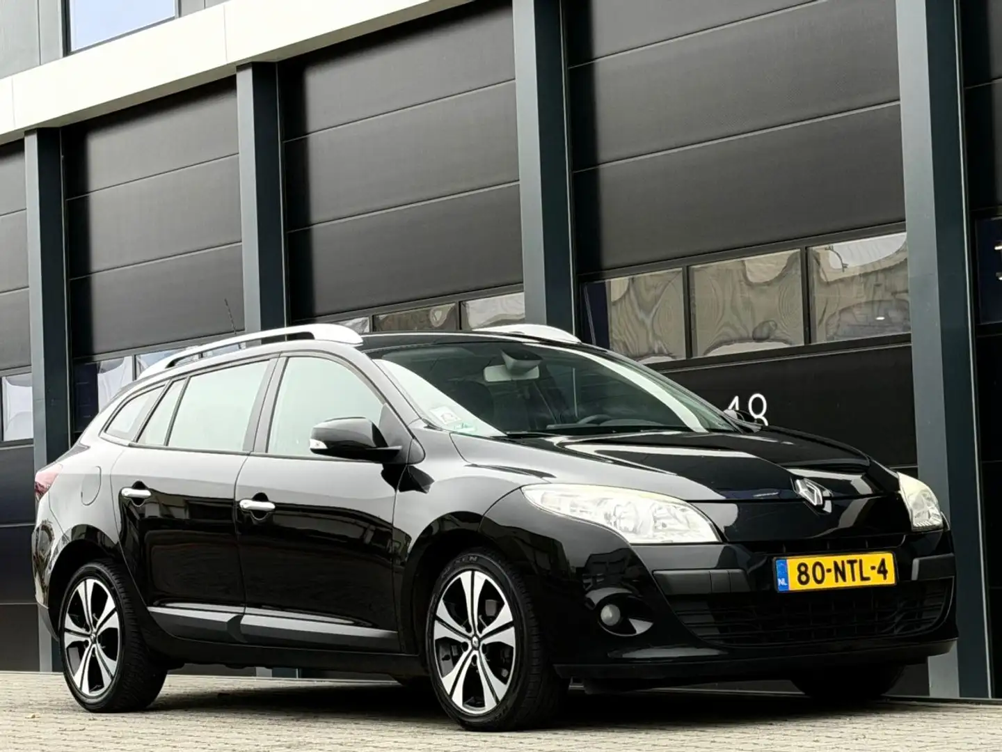 Renault Megane 1.5 dCi Navi Clima Schwarz - 2