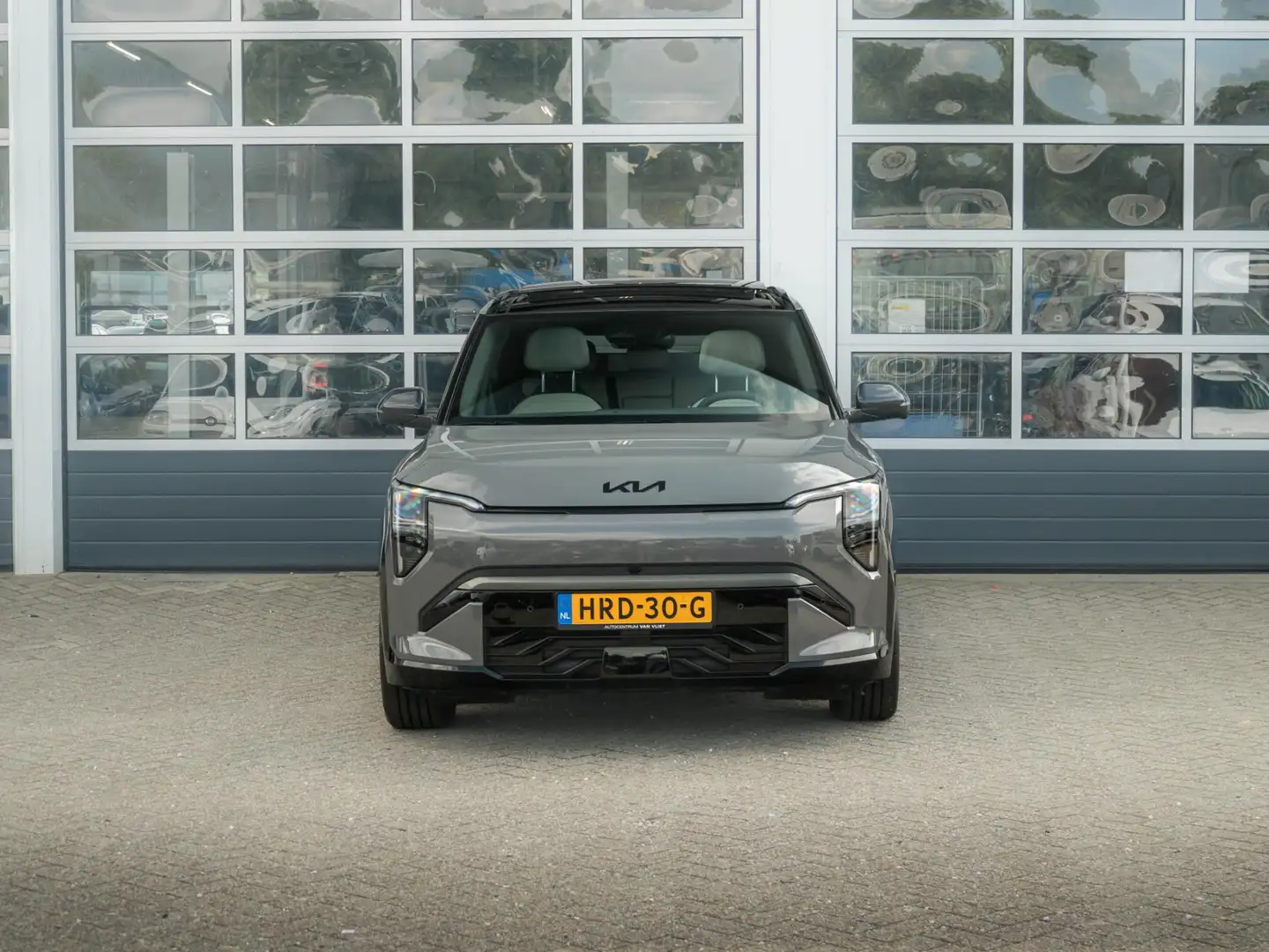 Kia EV3 GT-PlusLine 81.4 kWh l Stoel verwarming en verkoel Grijs - 2