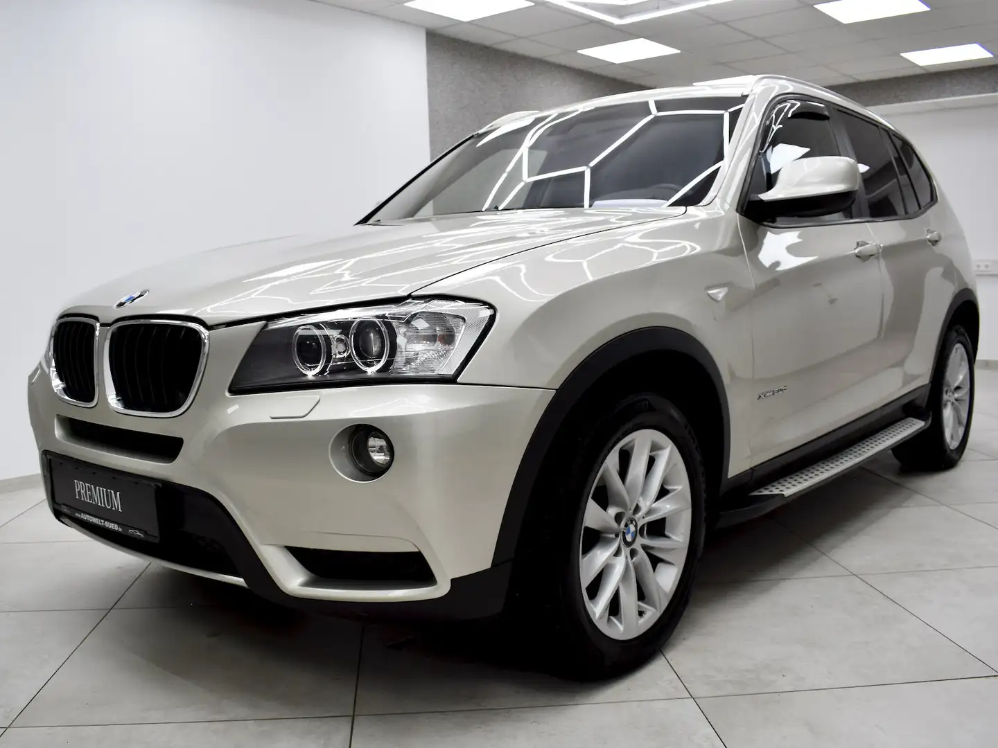 BMW X3 xDrive20d Aut. BiXen Navi RCam AHK PDC KeylGo Argento - 2