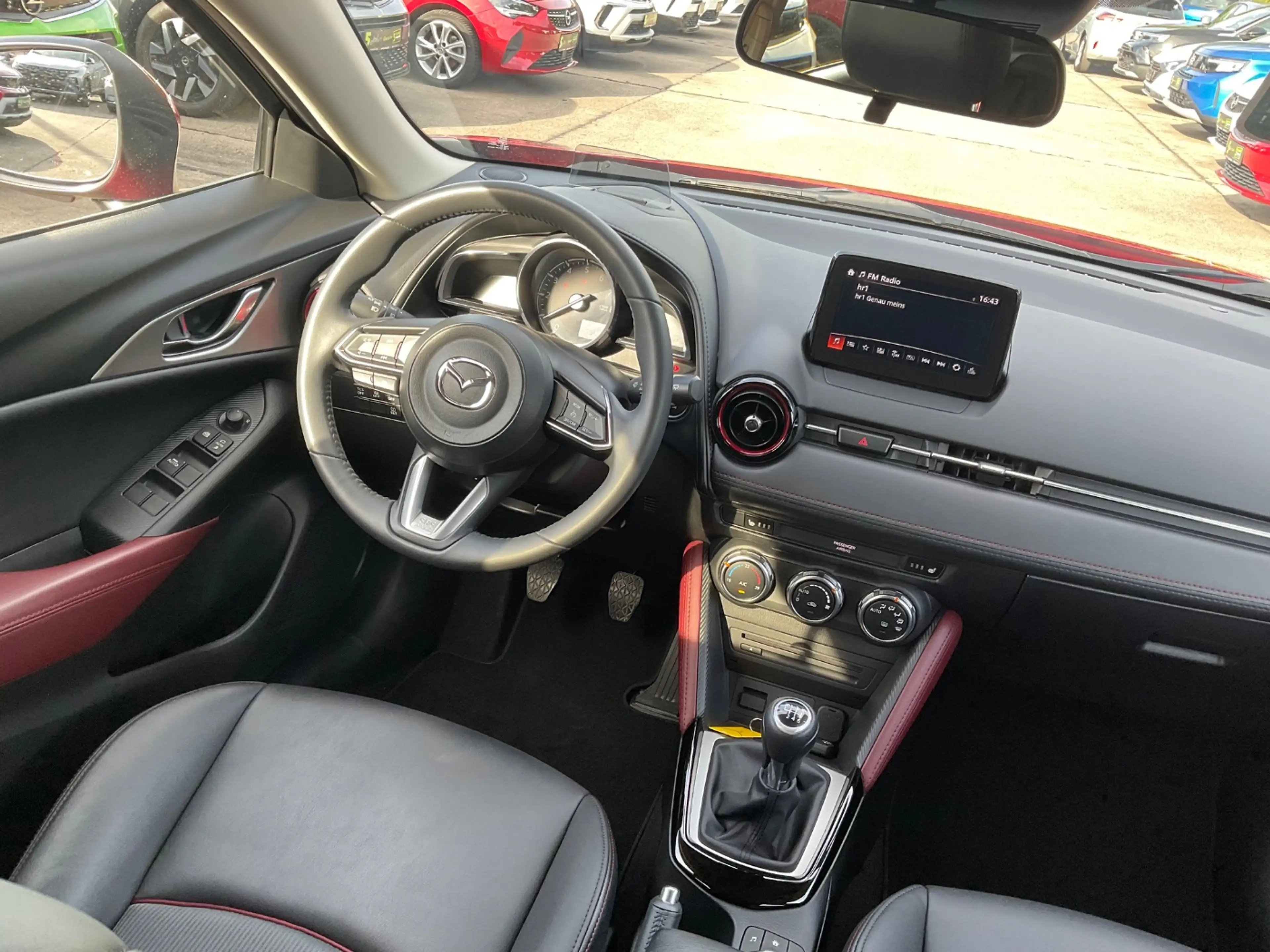 Mazda CX-3 2.0Sports-Line Inspektionspaket Big Deal! — photo 4