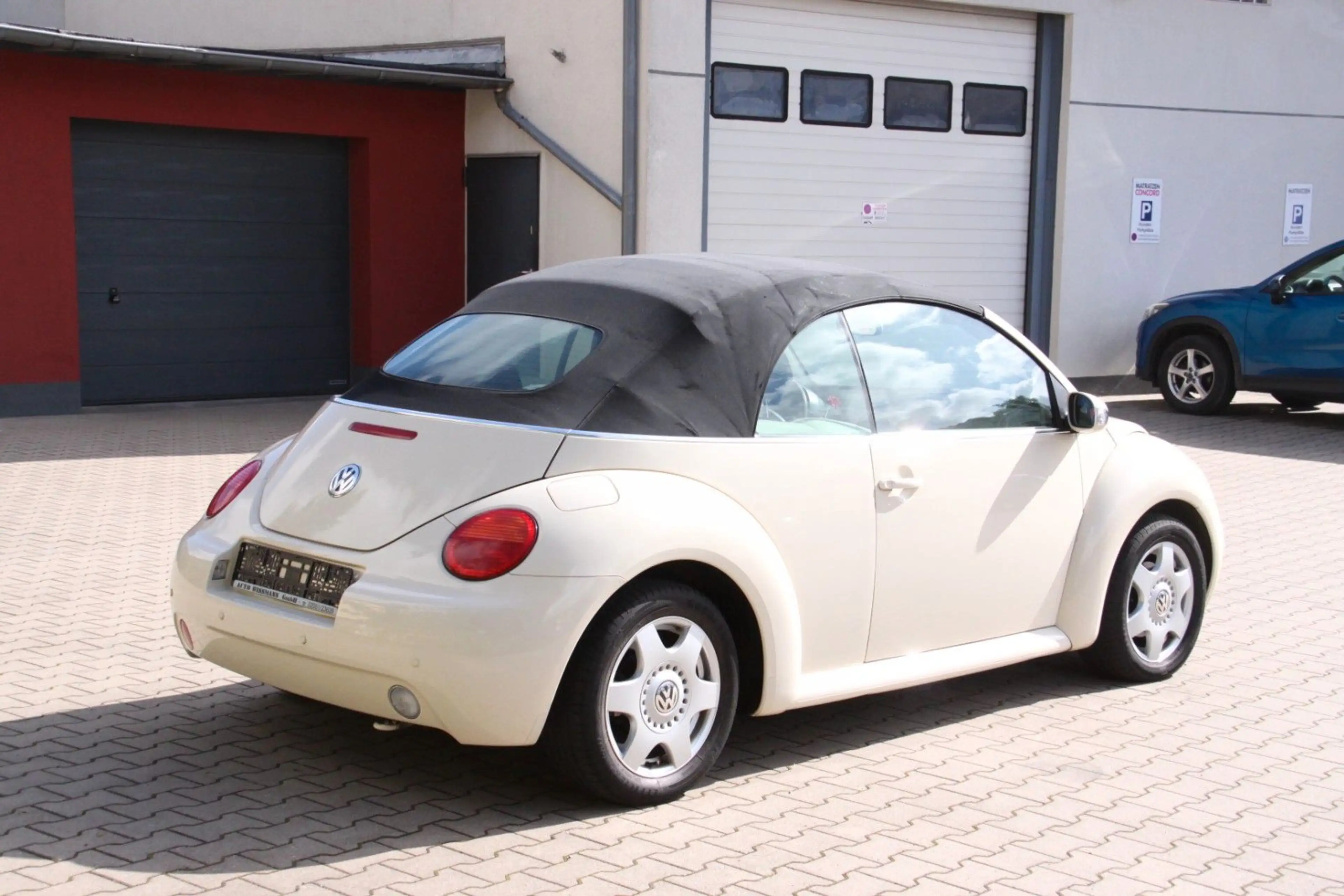 Volkswagen New Beetle 1.4 Cabriolet — photo 5
