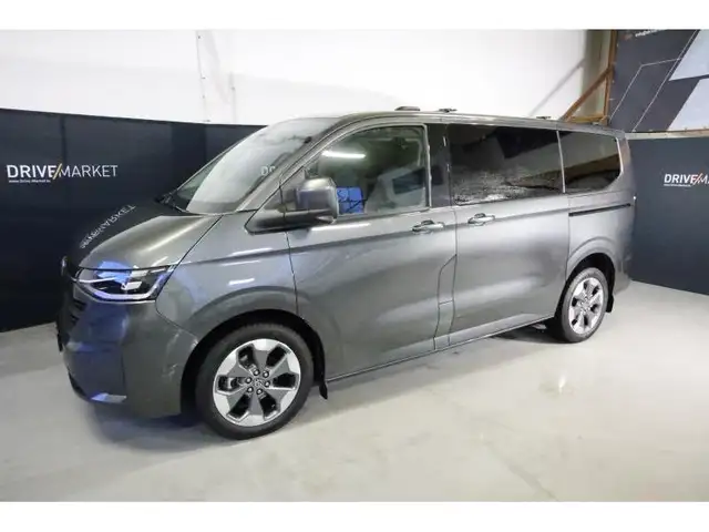 Volkswagen T7 Caravelle Style 4X4