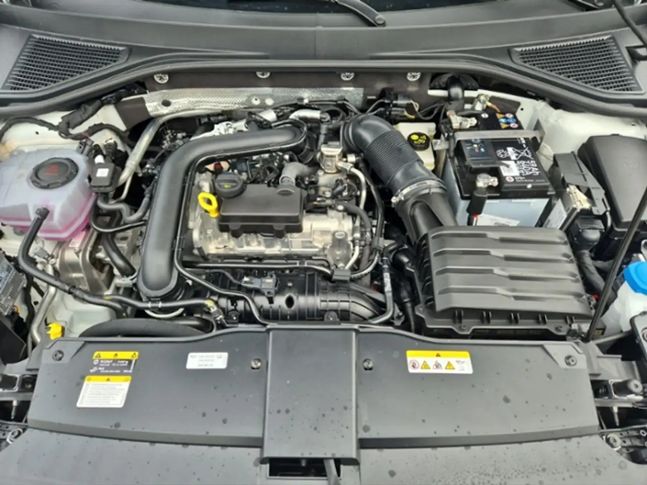 Volkswagen T-Roc 1.0+TSI+STYLE+LED PLUS+PDC+DC+ 20