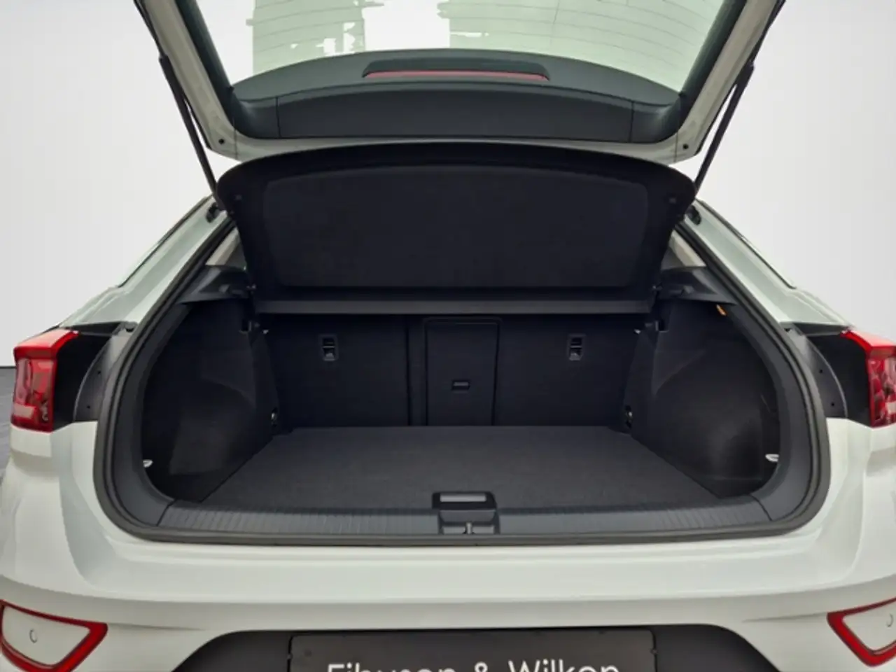 Volkswagen T-Roc 1.0+TSI+STYLE+LED PLUS+PDC+DC+ 19