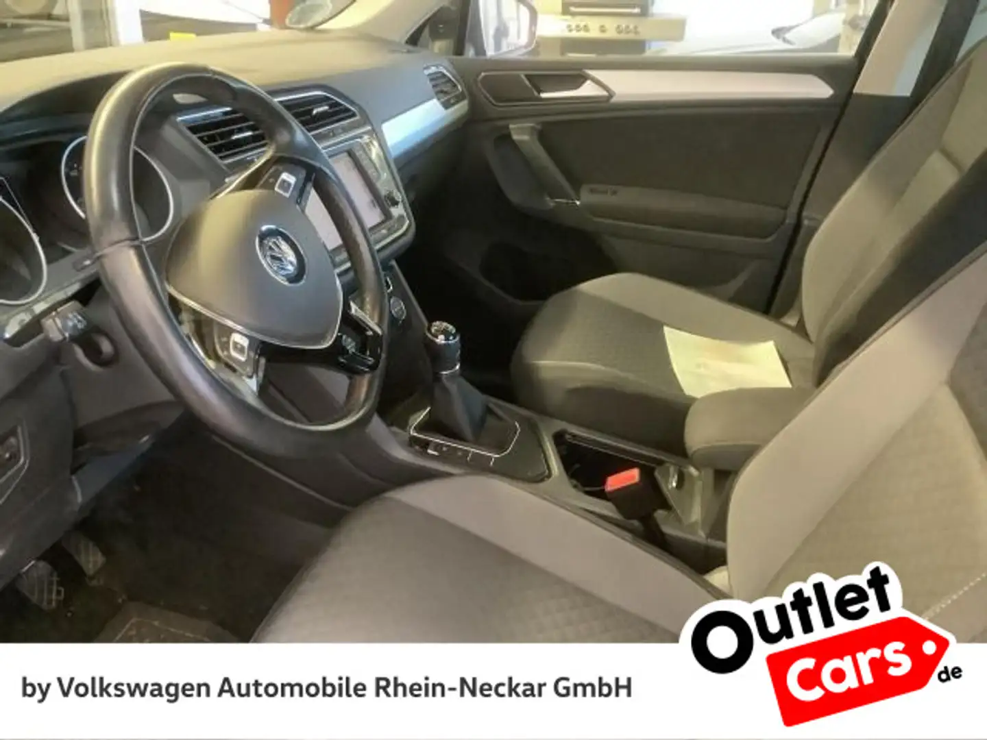 Volkswagen Tiguan 1.4 TSI Comfortline AHK PDC Navi uvm Schwarz - 2