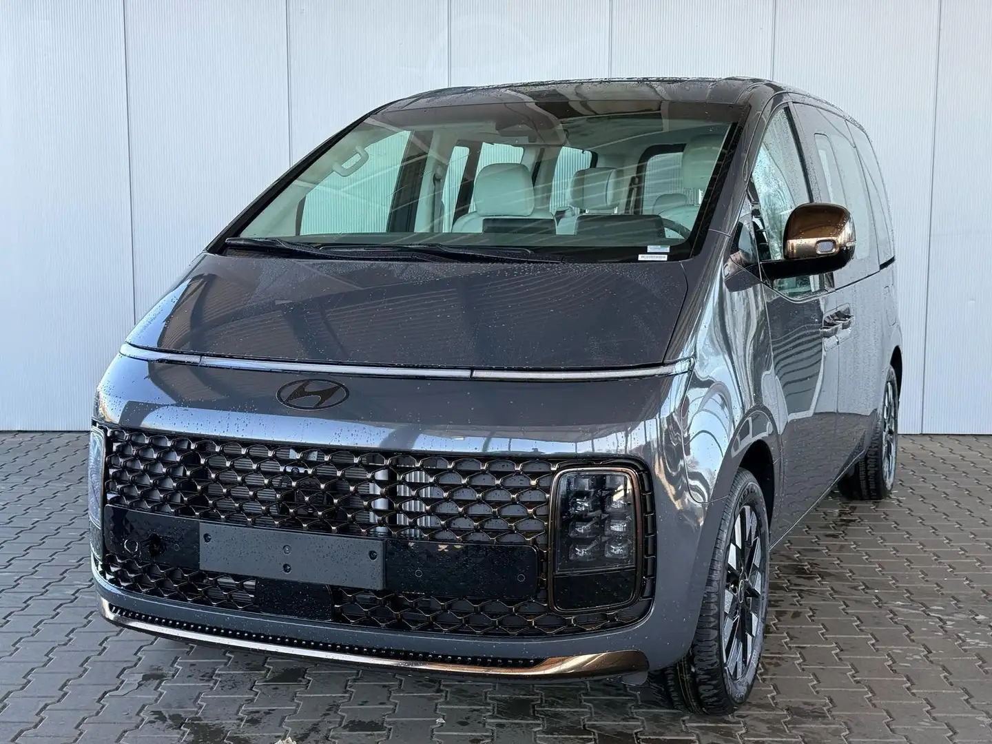 Hyundai STARIA Luxury 1.6 T-GDi HEV 2WD 7-Sitze 165 kW (224 PS... Gris - 1