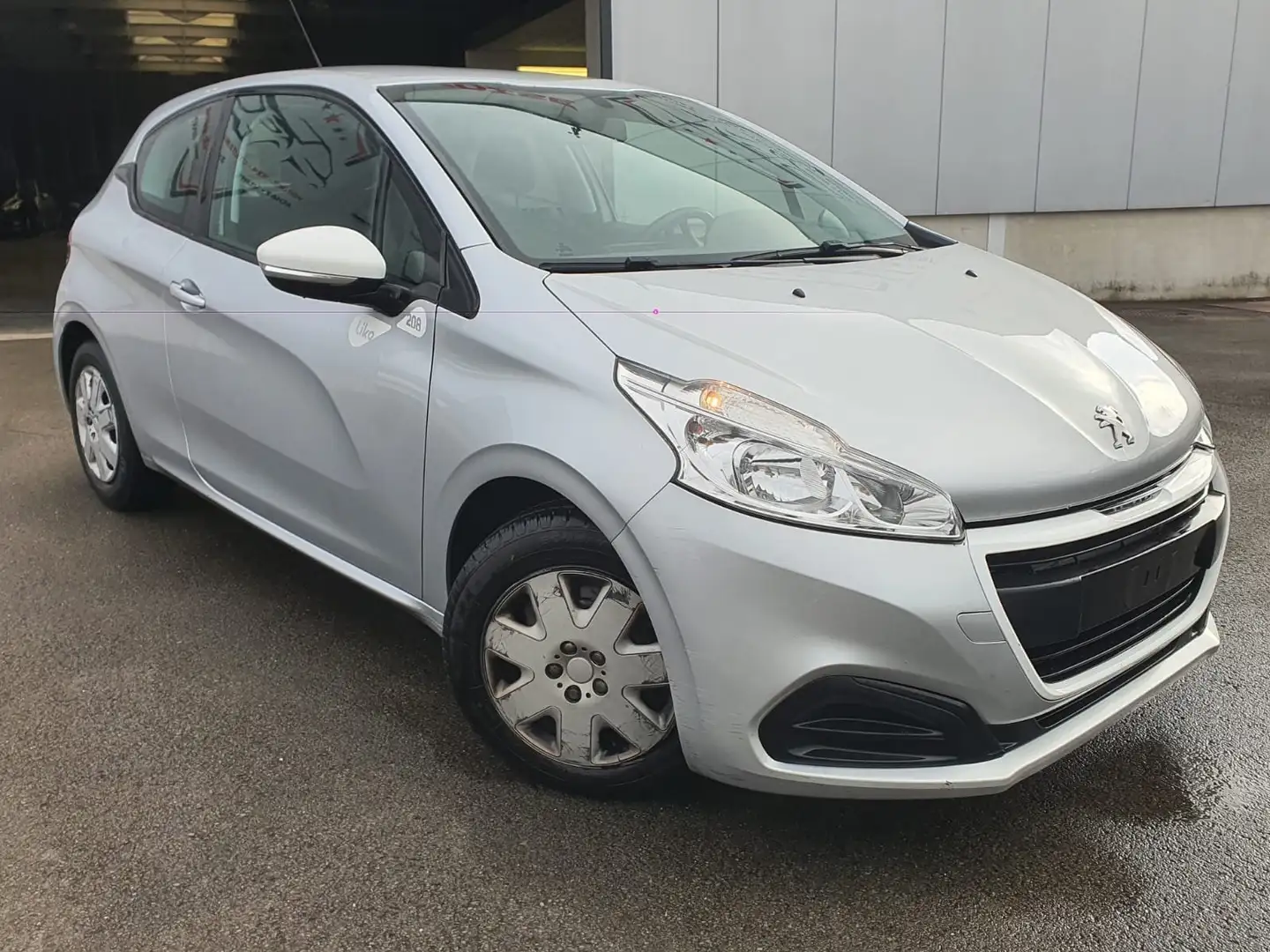 Peugeot 208 208 1.0i °CLIM° LIKE°EURO6°90000 KMS Zilver - 1