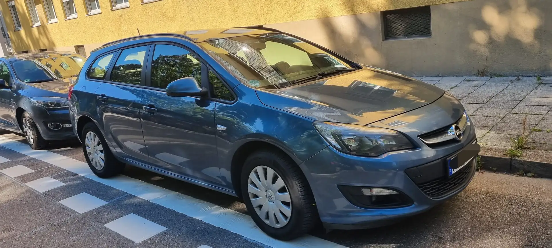 Opel Astra Astra 1.6 CDTI DPF ecoFLEX Sports TourerStart/Stop Modrá - 1