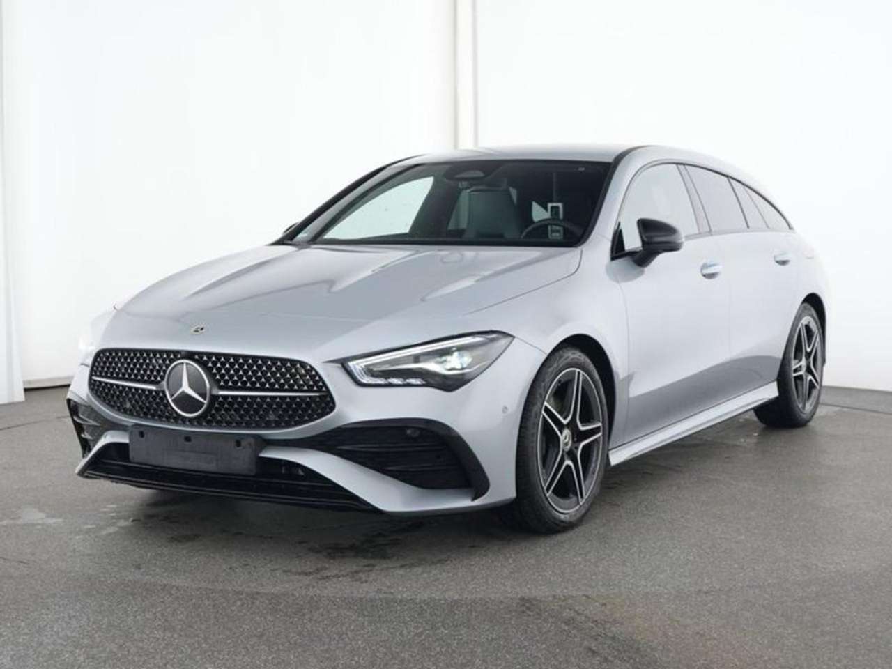 Mercedes-Benz CLA 180 Automatic Shooting Brake AMG Line Advanced Plus