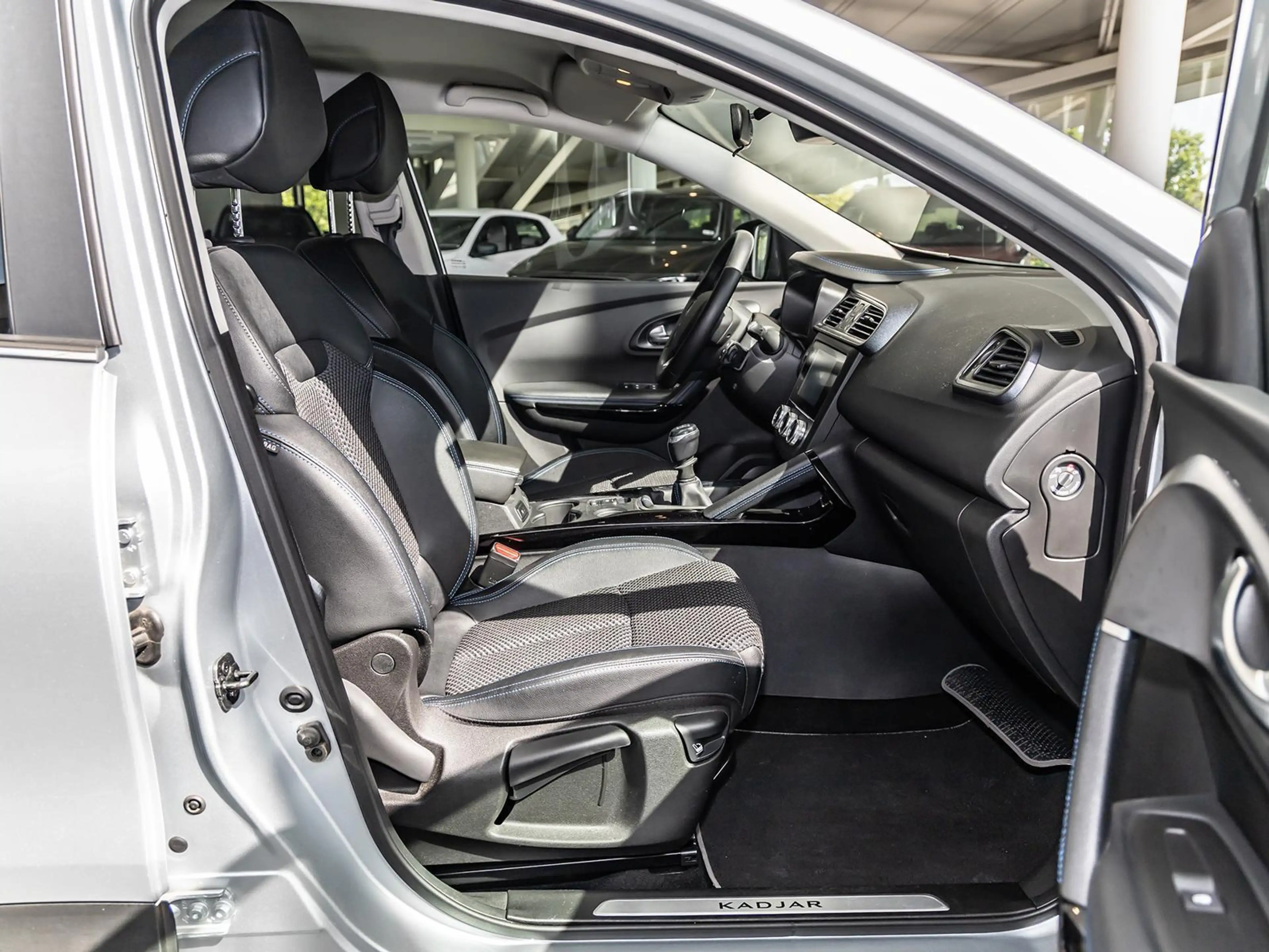 Renault Kadjar Limited 1.3 NAVI SHZ PDC KLIMA LM-Felgen BT — photo 9