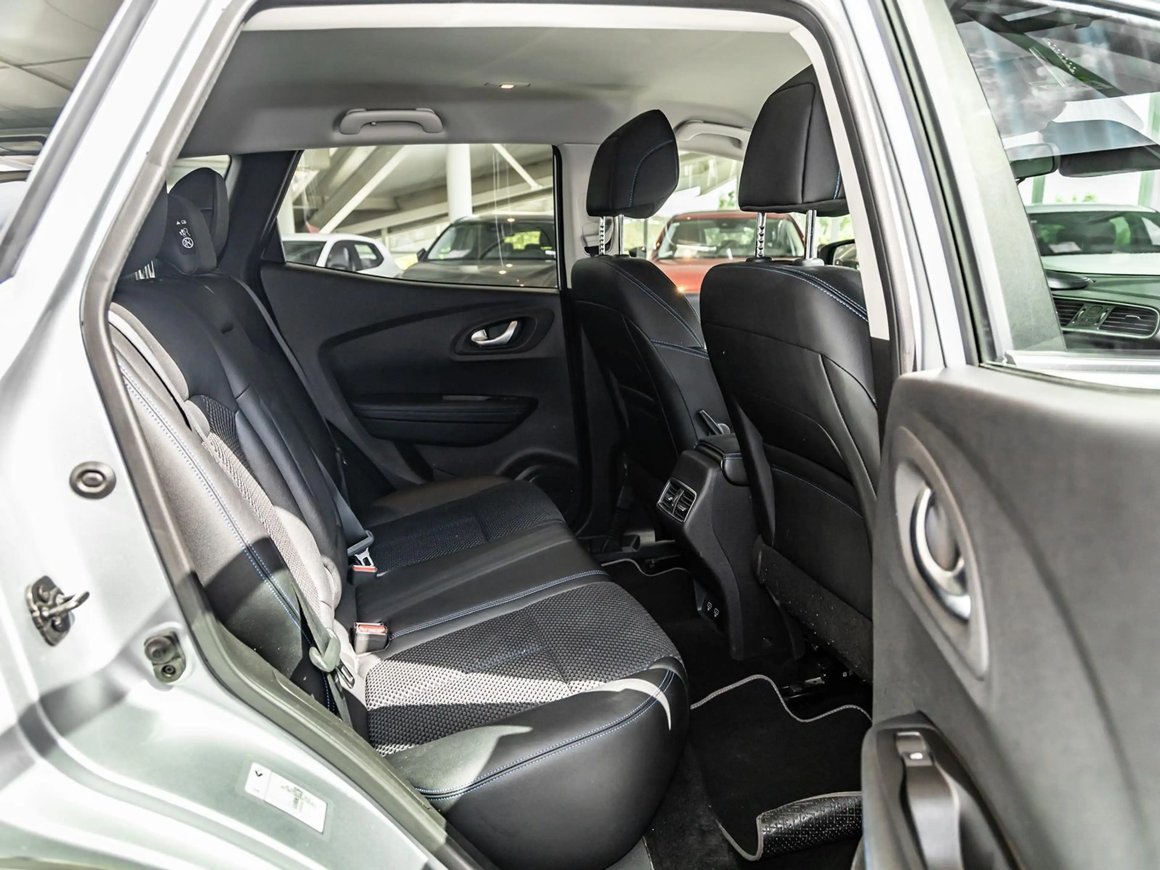 Renault Kadjar Limited 1.3 NAVI SHZ PDC KLIMA LM-Felgen BT — photo 10