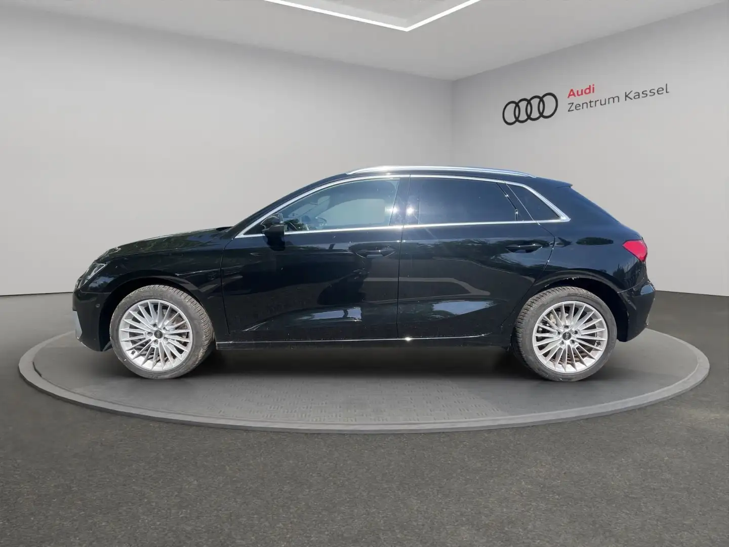 Audi A3 35 TFSI LED PDC+ AHK CarPlay Schwarz - 2