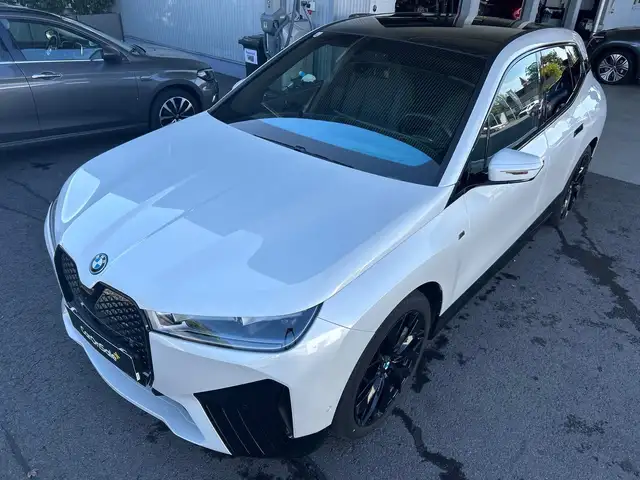 BMW X6 M60