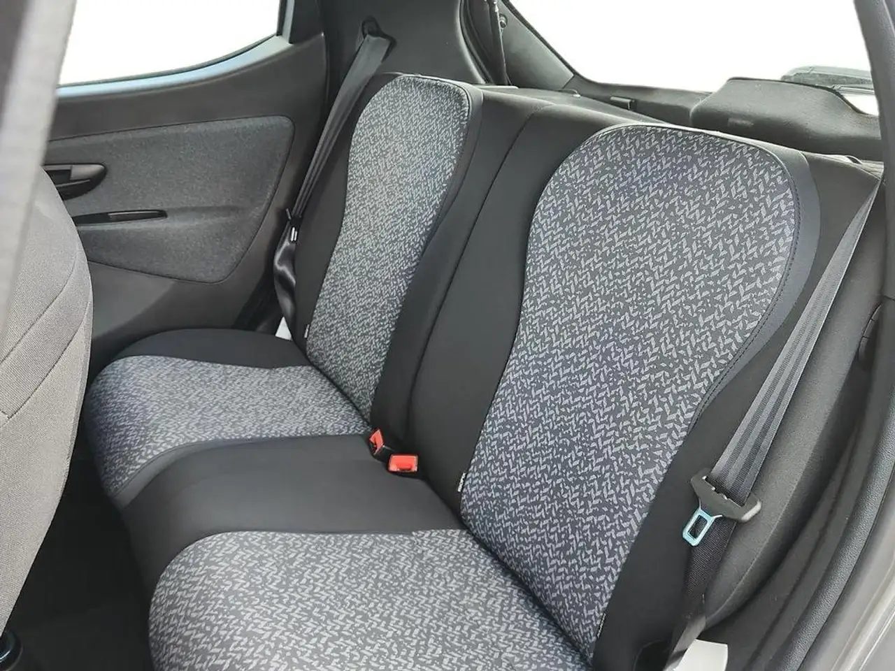 Lancia Ypsilon 2022 — фото 10