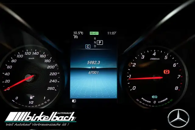 Mercedes-Benz GLC view 7