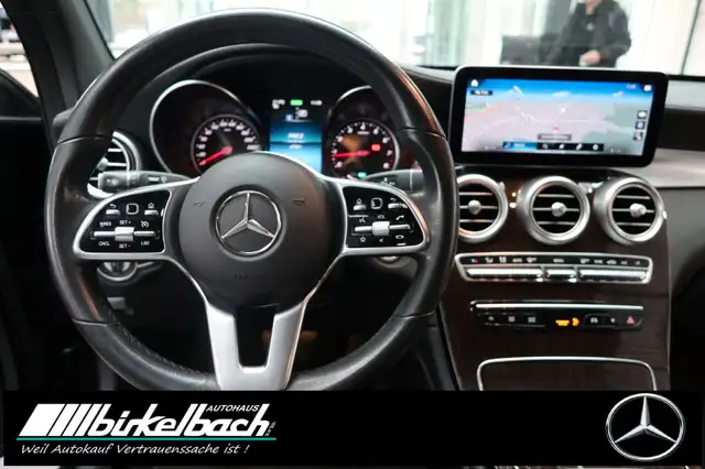 Mercedes-Benz GLC view 6