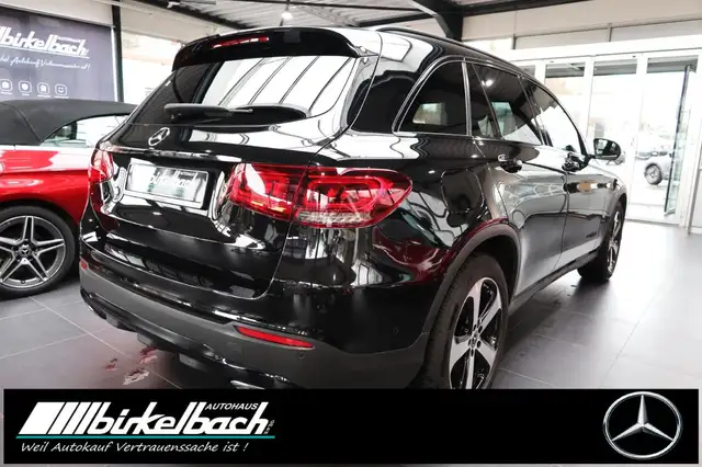 Mercedes-Benz GLC view 4